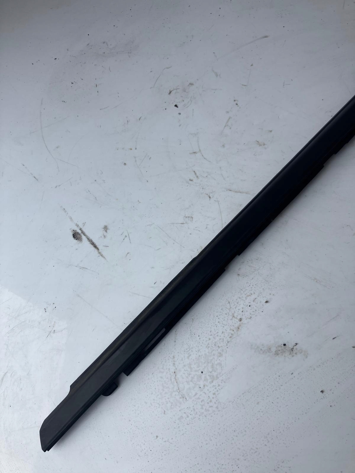 moulding dust door left front PEUGEOT 308 T9