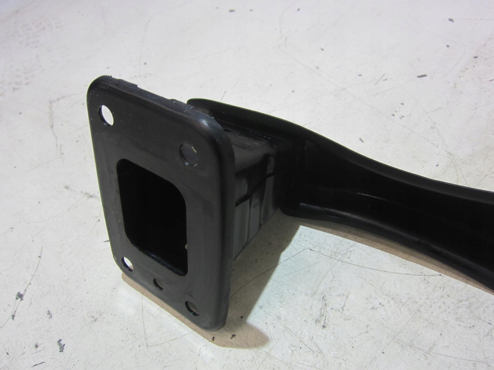 BMW E70 X5 TRAVERSA paraurti posteriore posteriore 7158449