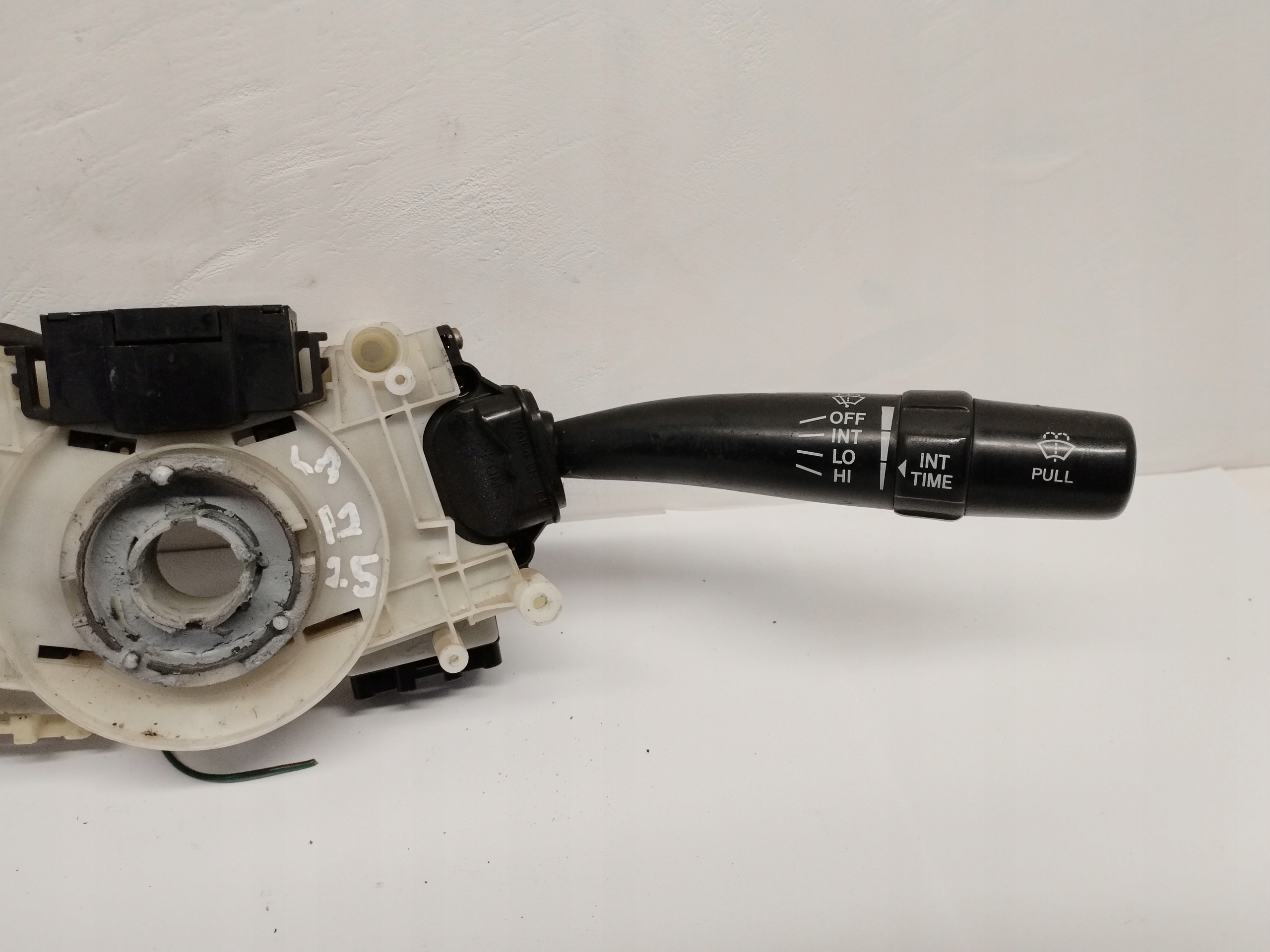 DEVIO LUCI TERGICRISTALLO TERGI pajak Toyota Avensi 96229005