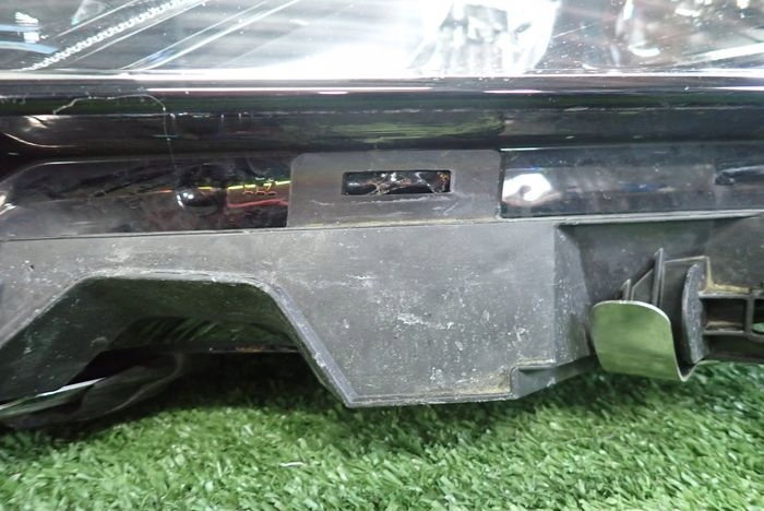 SKODA OCTAVIA IV CRYSTAL LED LIFT 23- reflektor left light left 5E4941035