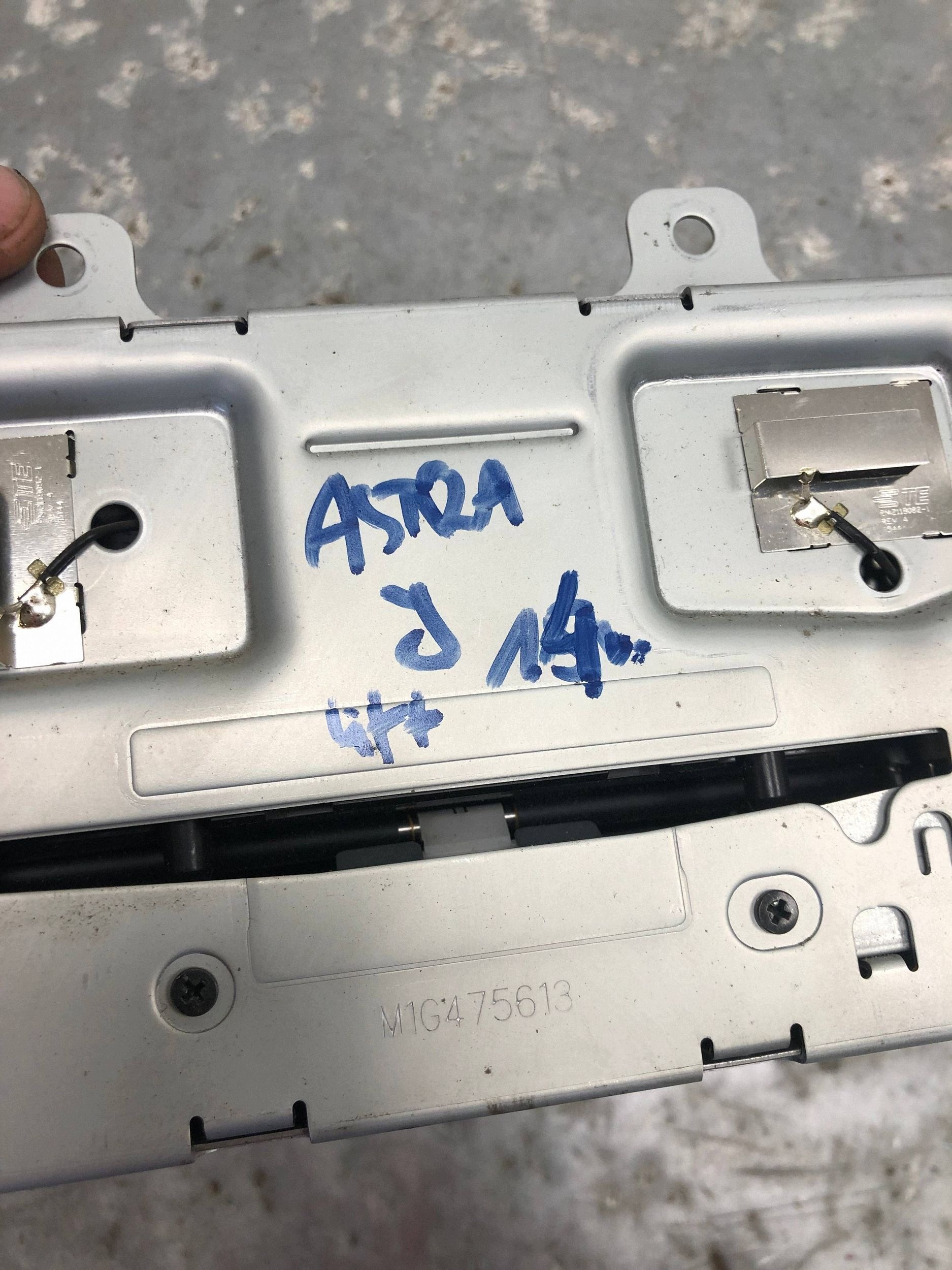 RADIO CD OPEL ASTRA J 23210484