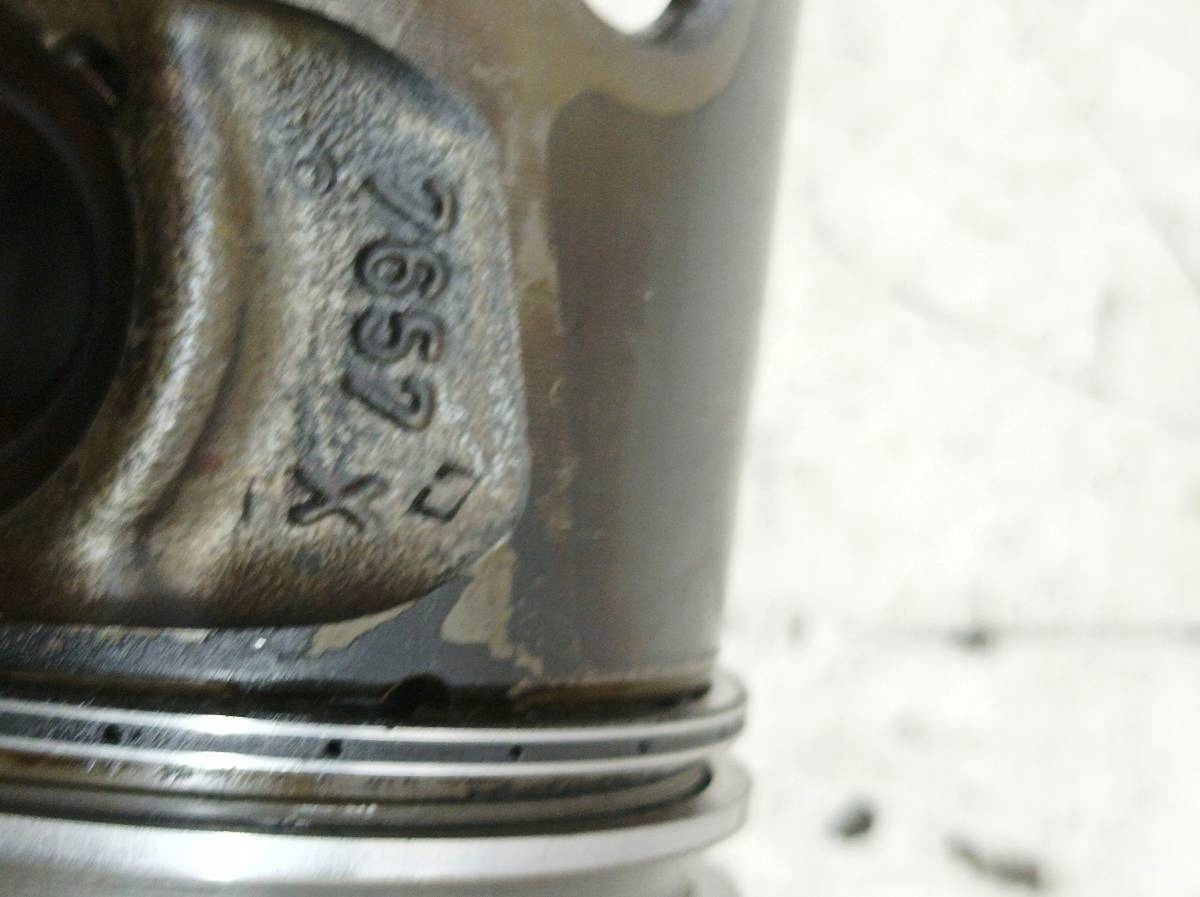 piston connecting rod 02LL1 VD2 1.5 DCI Renault Scenic II (2003-2009)