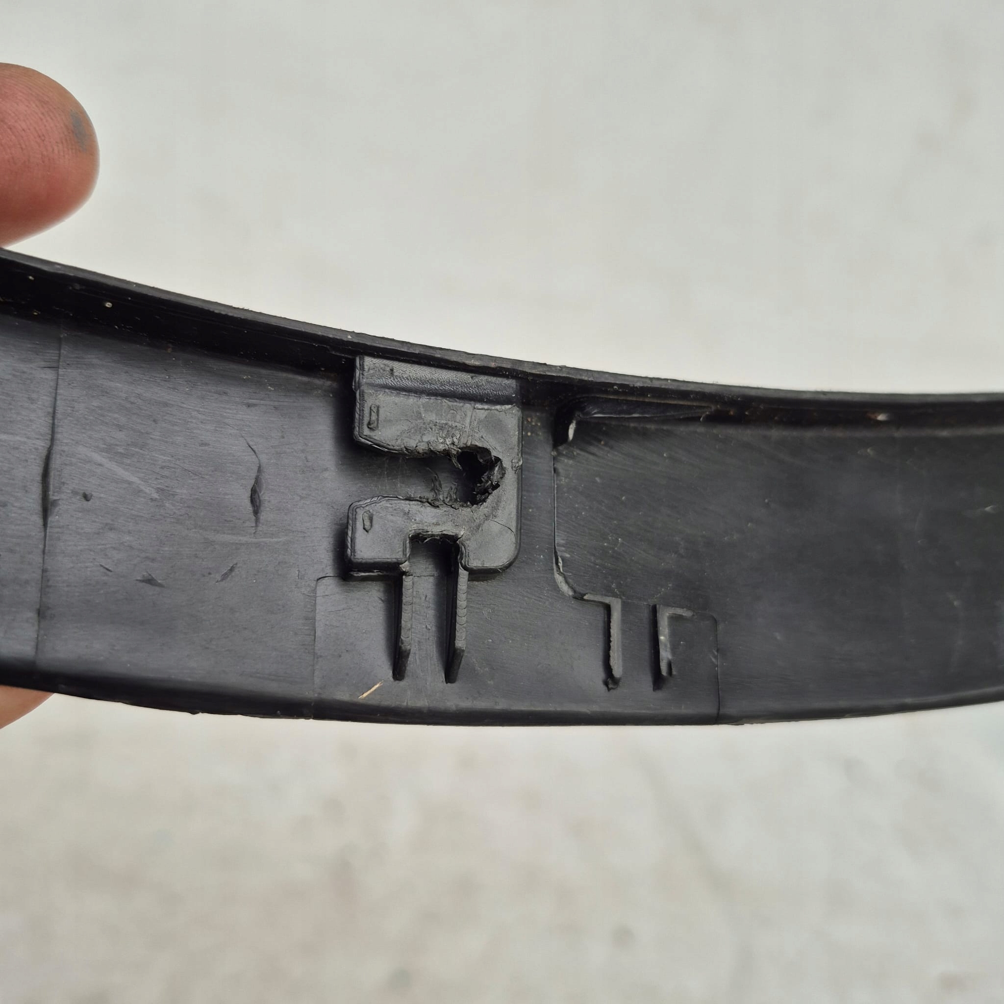 TESLA MODEL Y 20-> Moulage Couverture Aile Droite Avant