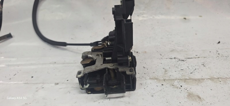 lock door VW POLO 3B1837016BK