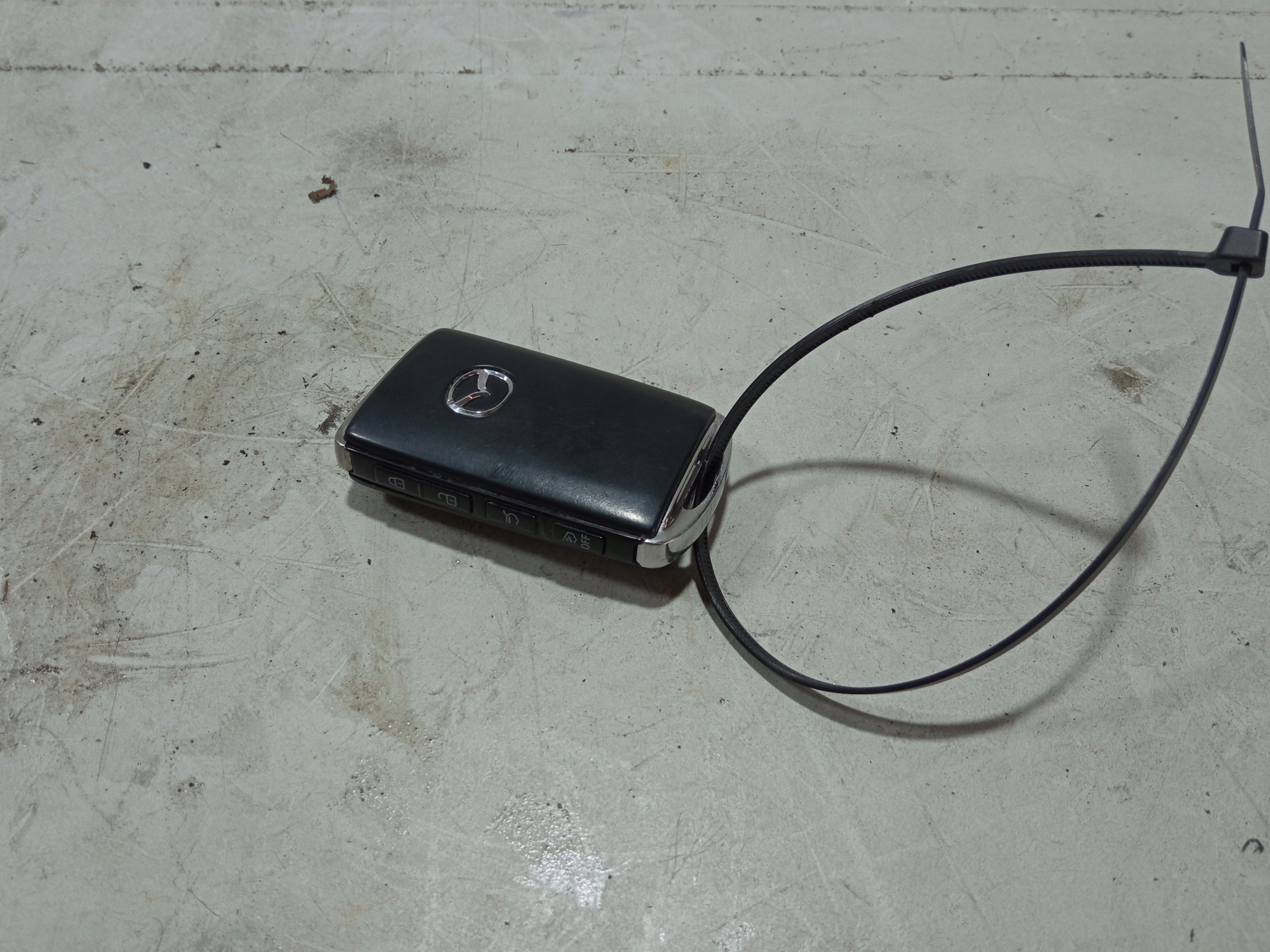 MAZDA CX-30 KLUCZYK PILOT KEYLESS