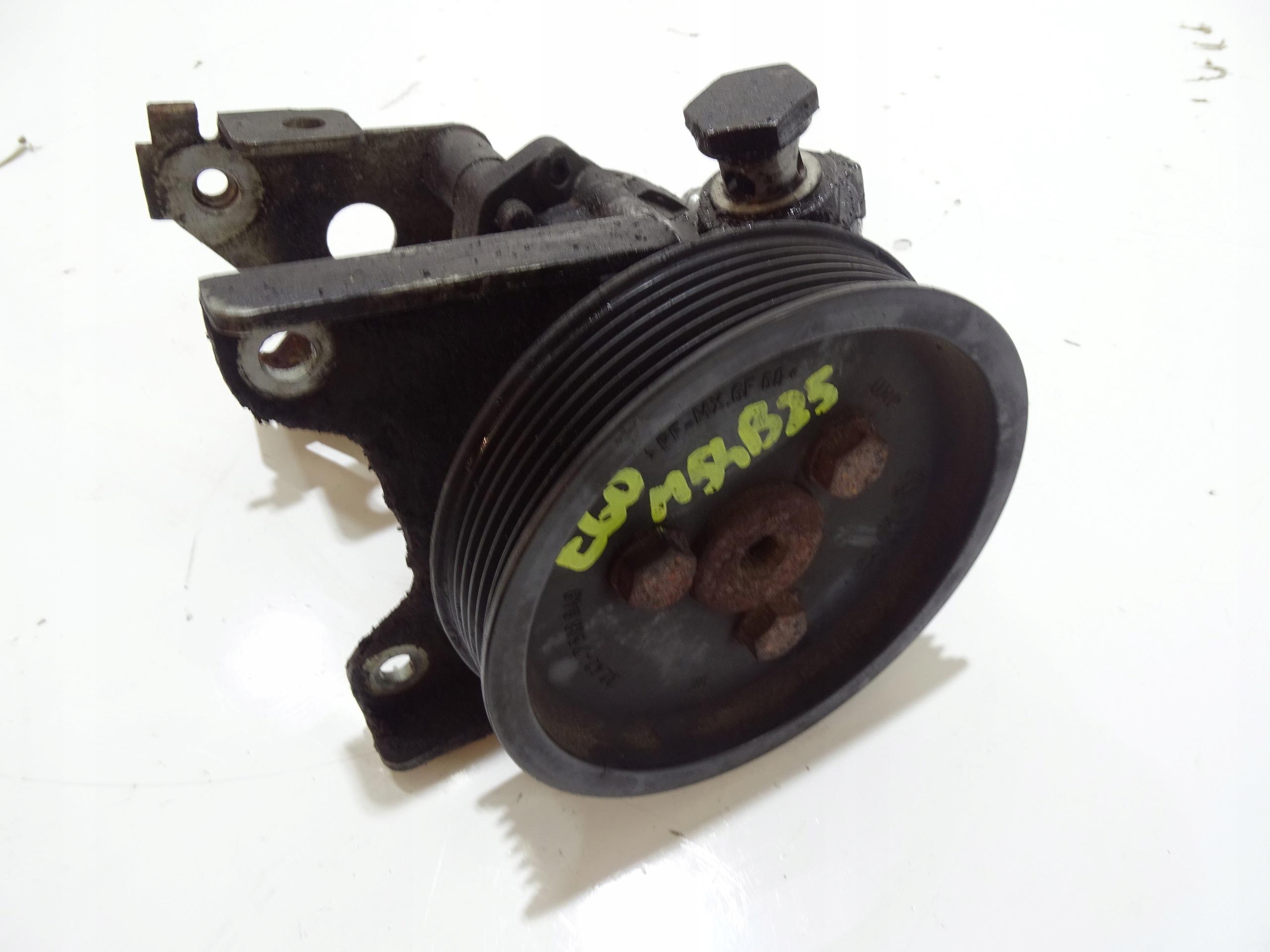 Pompa servosterzo BMW E60 E61 M54B25 6766190 (4817774)