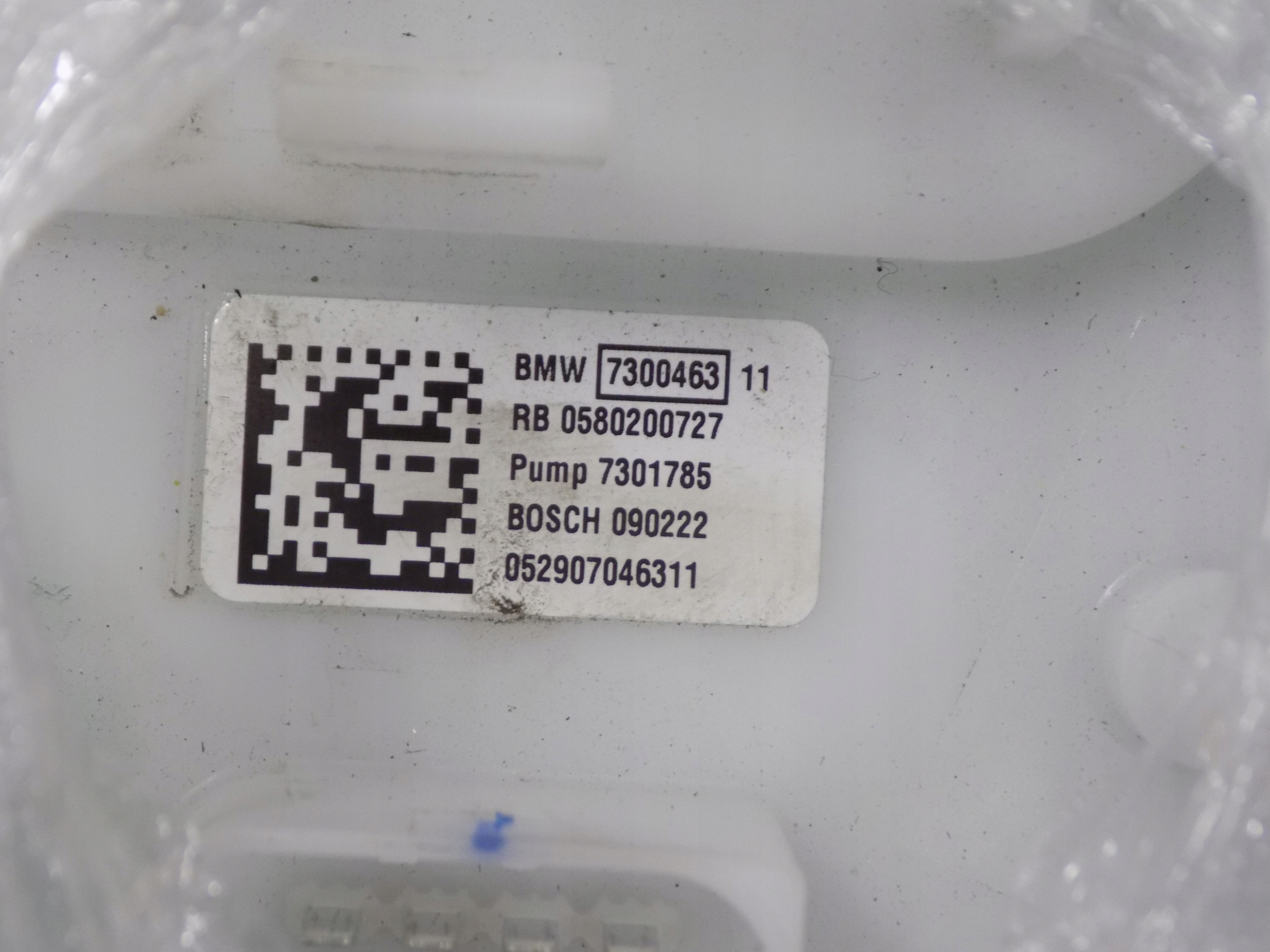 BMW FUEL PUMP 7300463 7301785