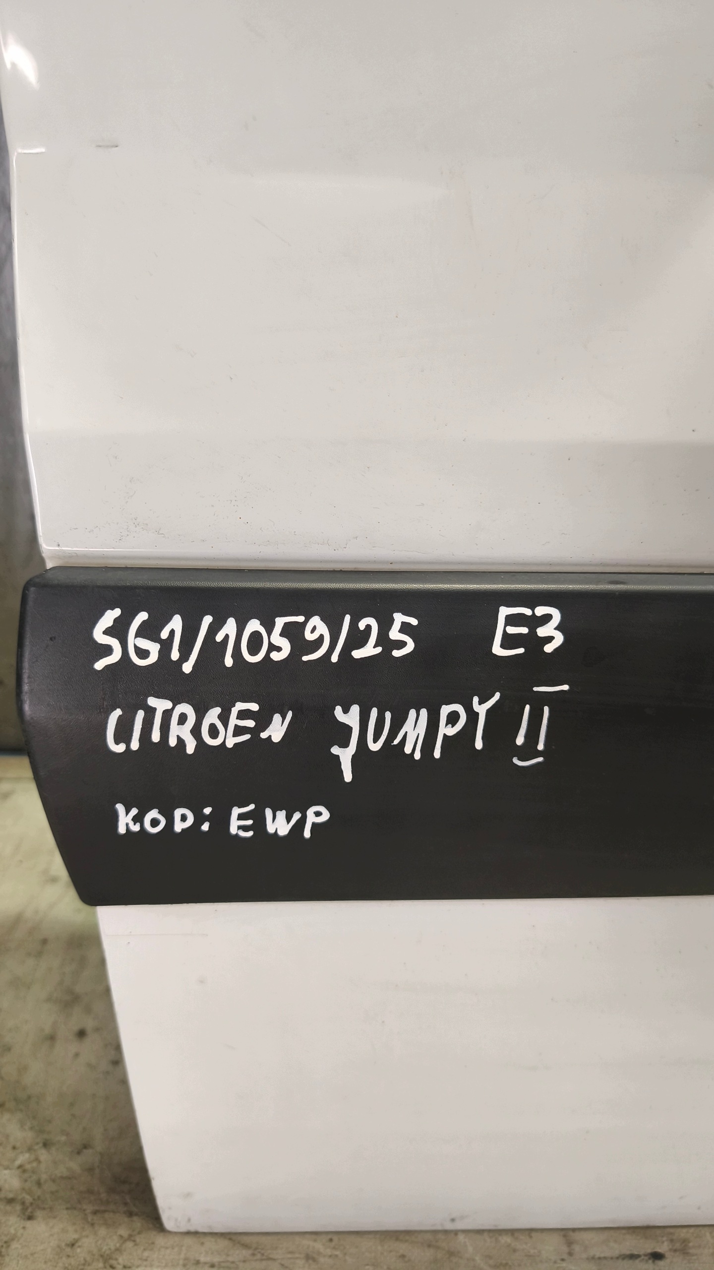 Tür rechts vorne CITROEN JUMPY II 2008r K: EWP