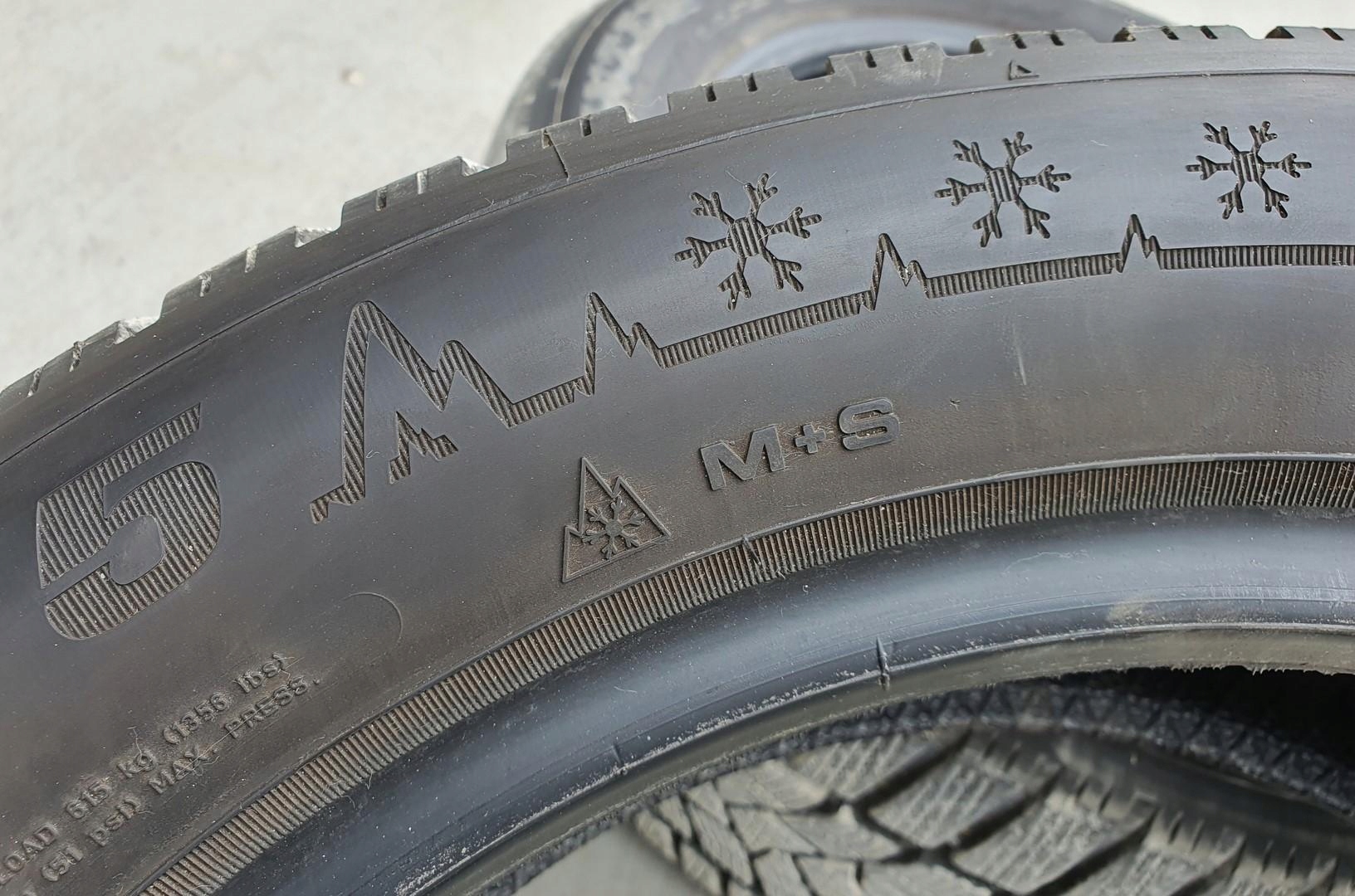 OPONY DUNLOP WINTER SPORT 5 205\55\R16 8MM PARA Marka Dunlop