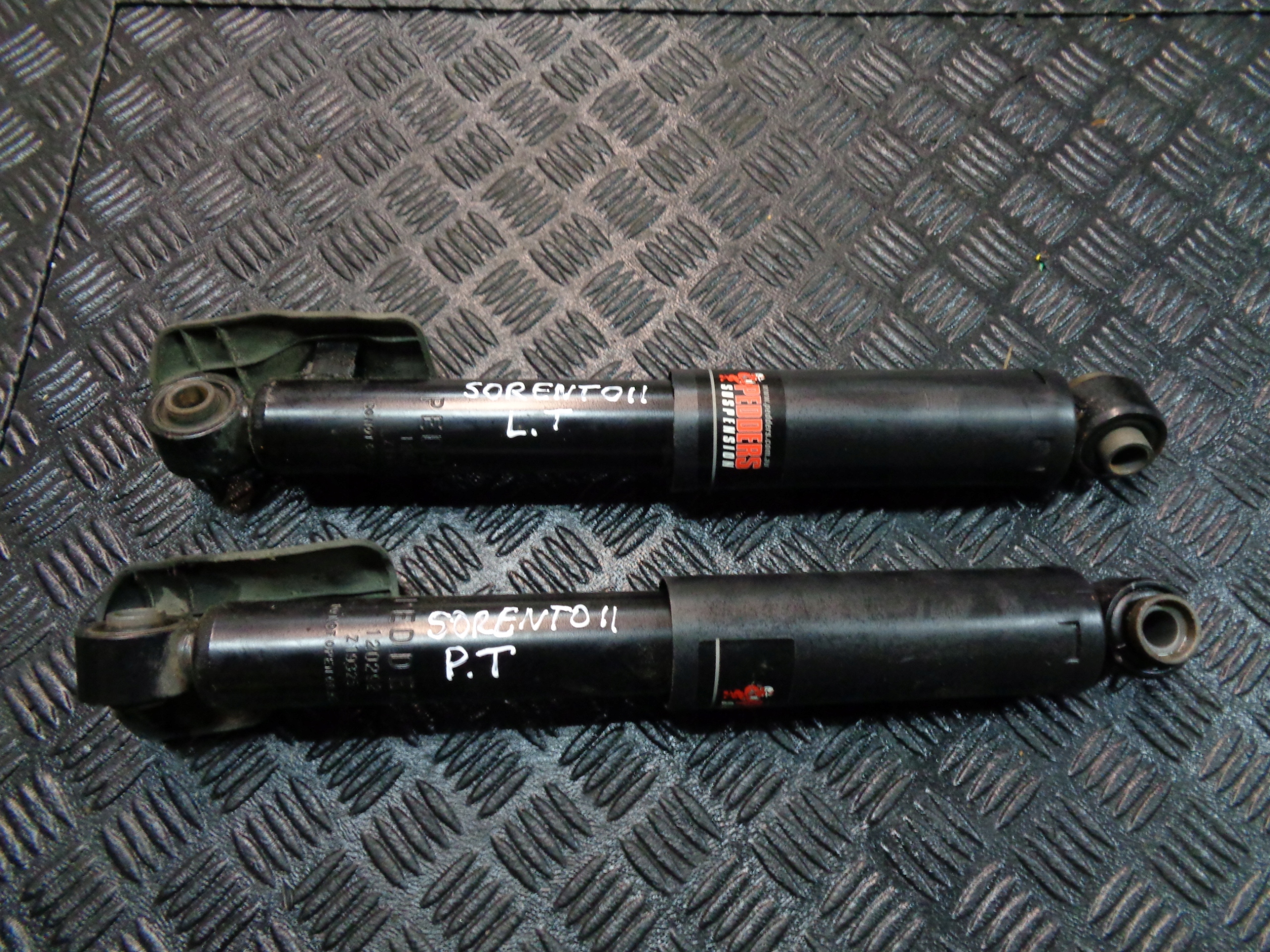 shock absorber rear part rear left right SORENTO II 2.2 D