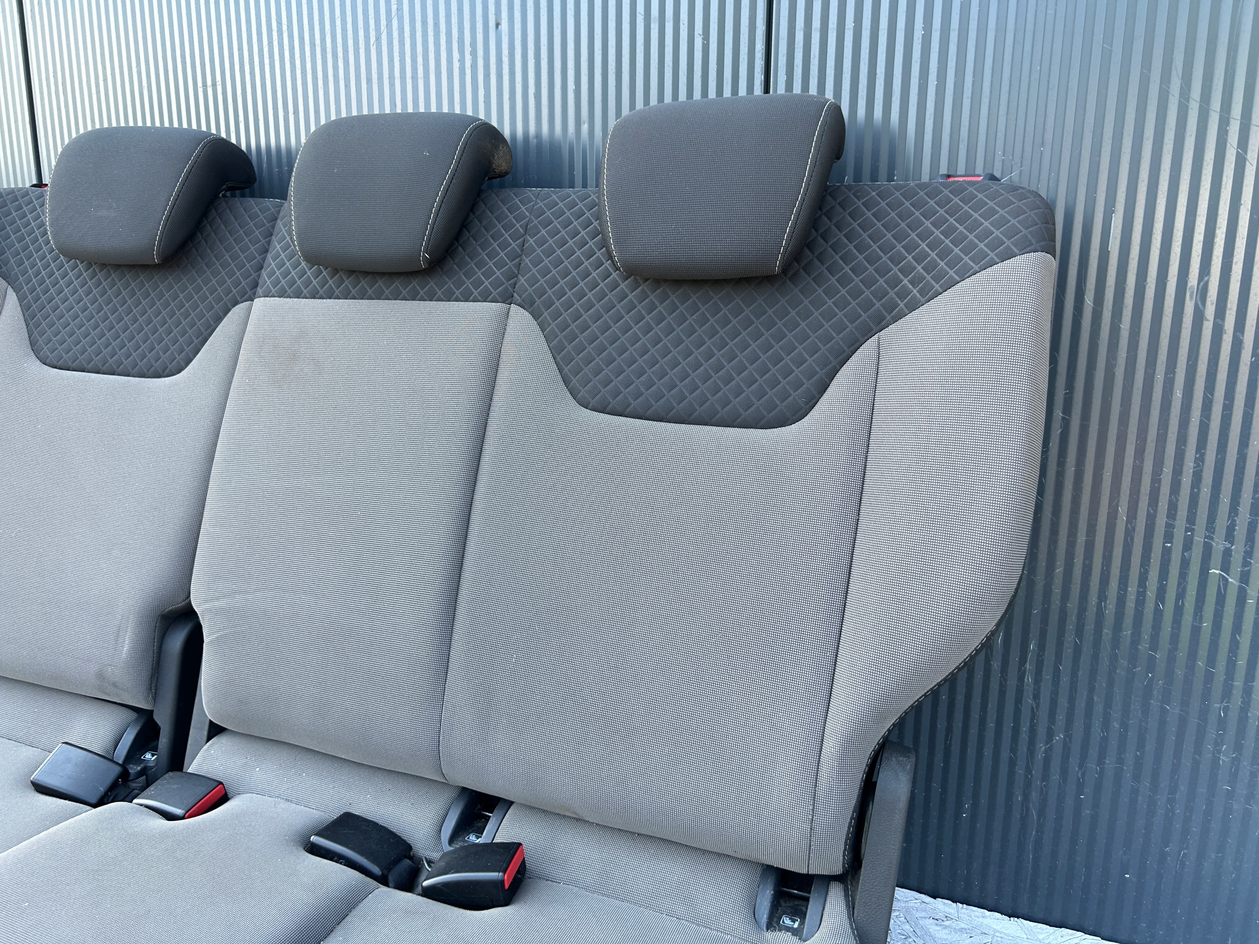 Sitz Sitze heck hinten FORD TOURNEO COURIER MK1 14