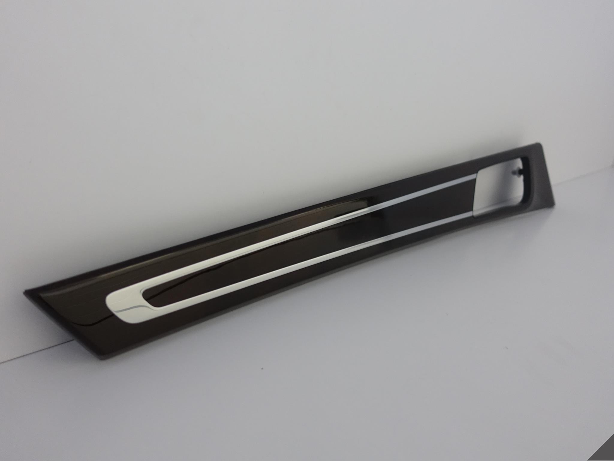 PORSCHE PANAMERA 971 moulding DEKOR door left rear part