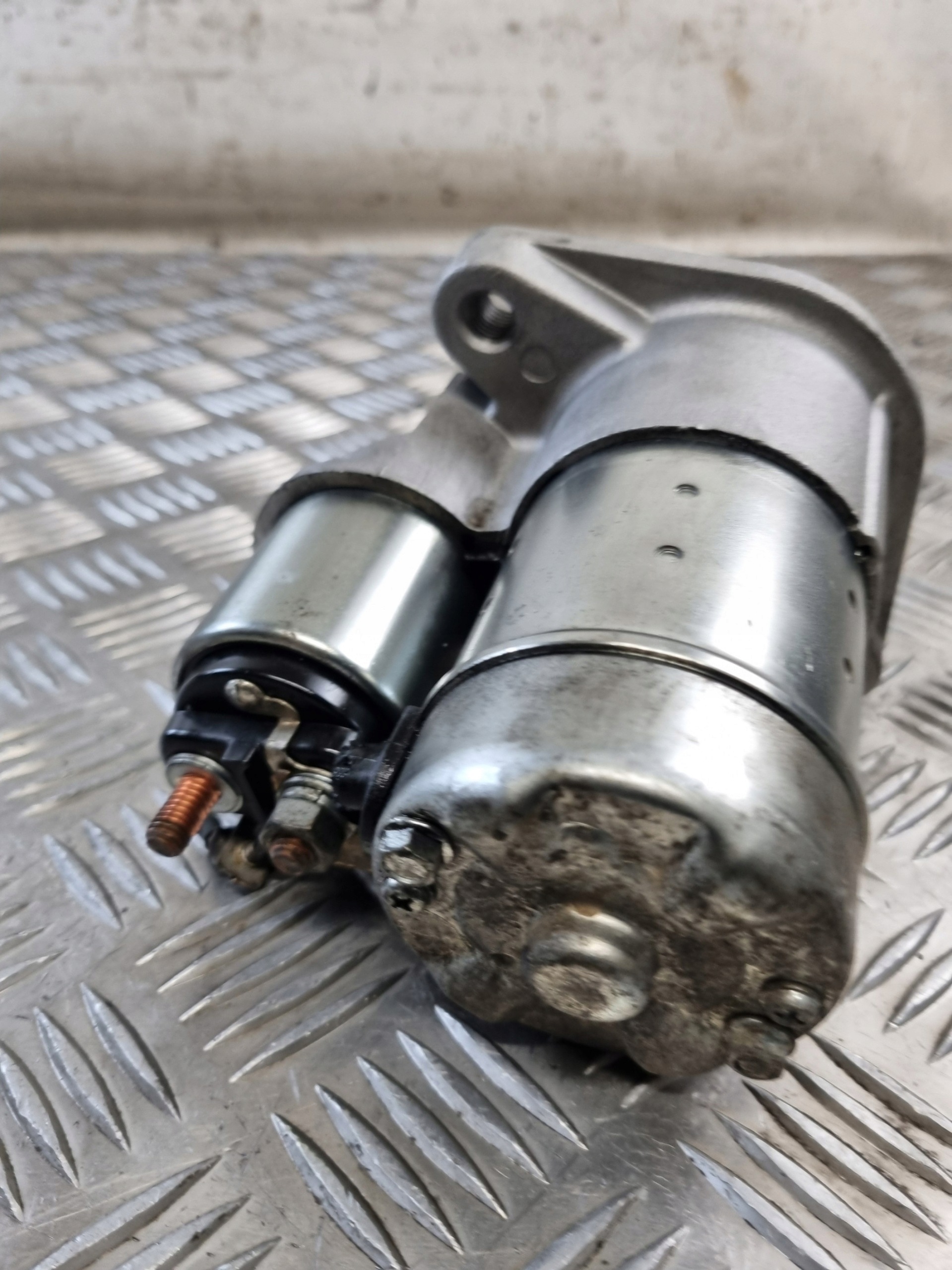 moteur du démarreur OPEL MERIVA A 1.7D