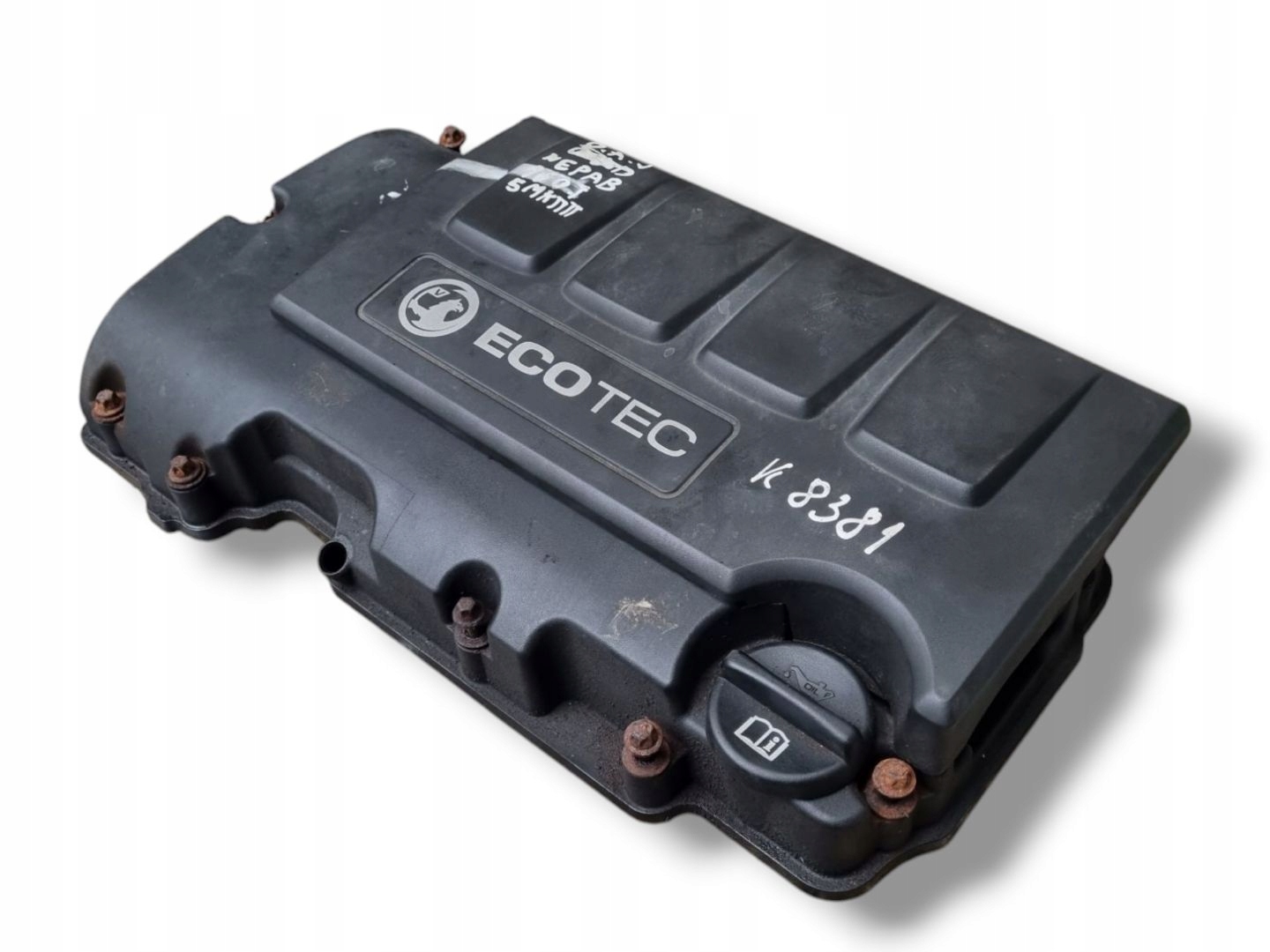 Abdeckung der Ventile Opel Astra J 2010 55561426