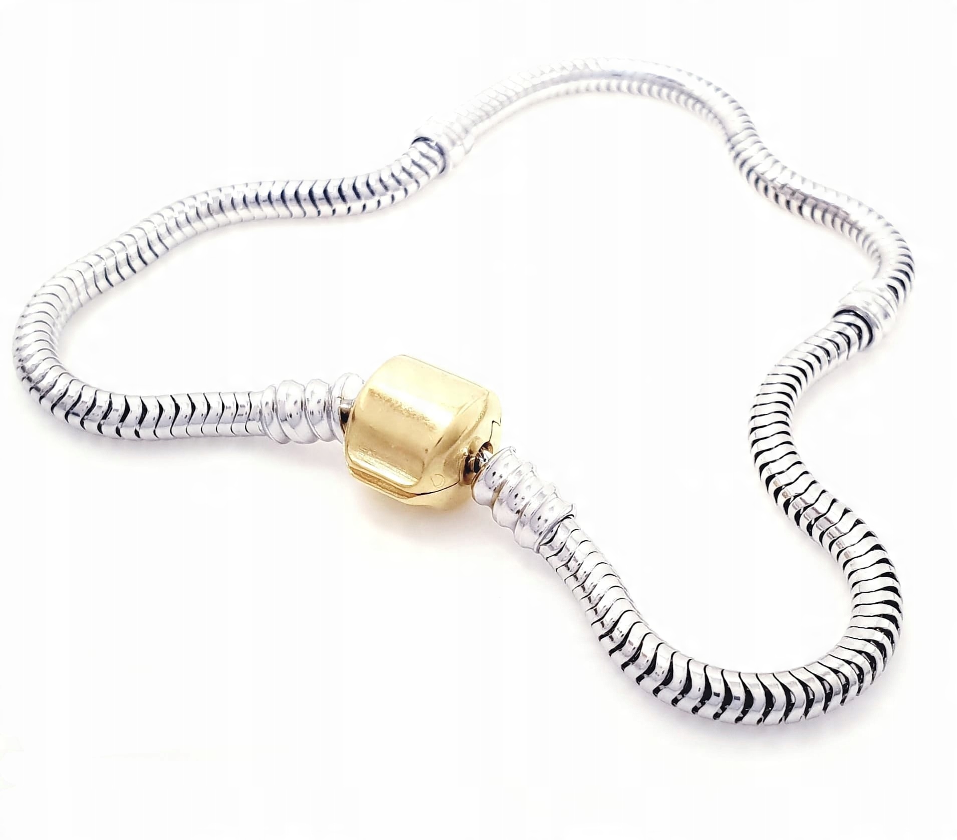 

Bransoletka Złota Do Charms Pandora Moments 16 cm