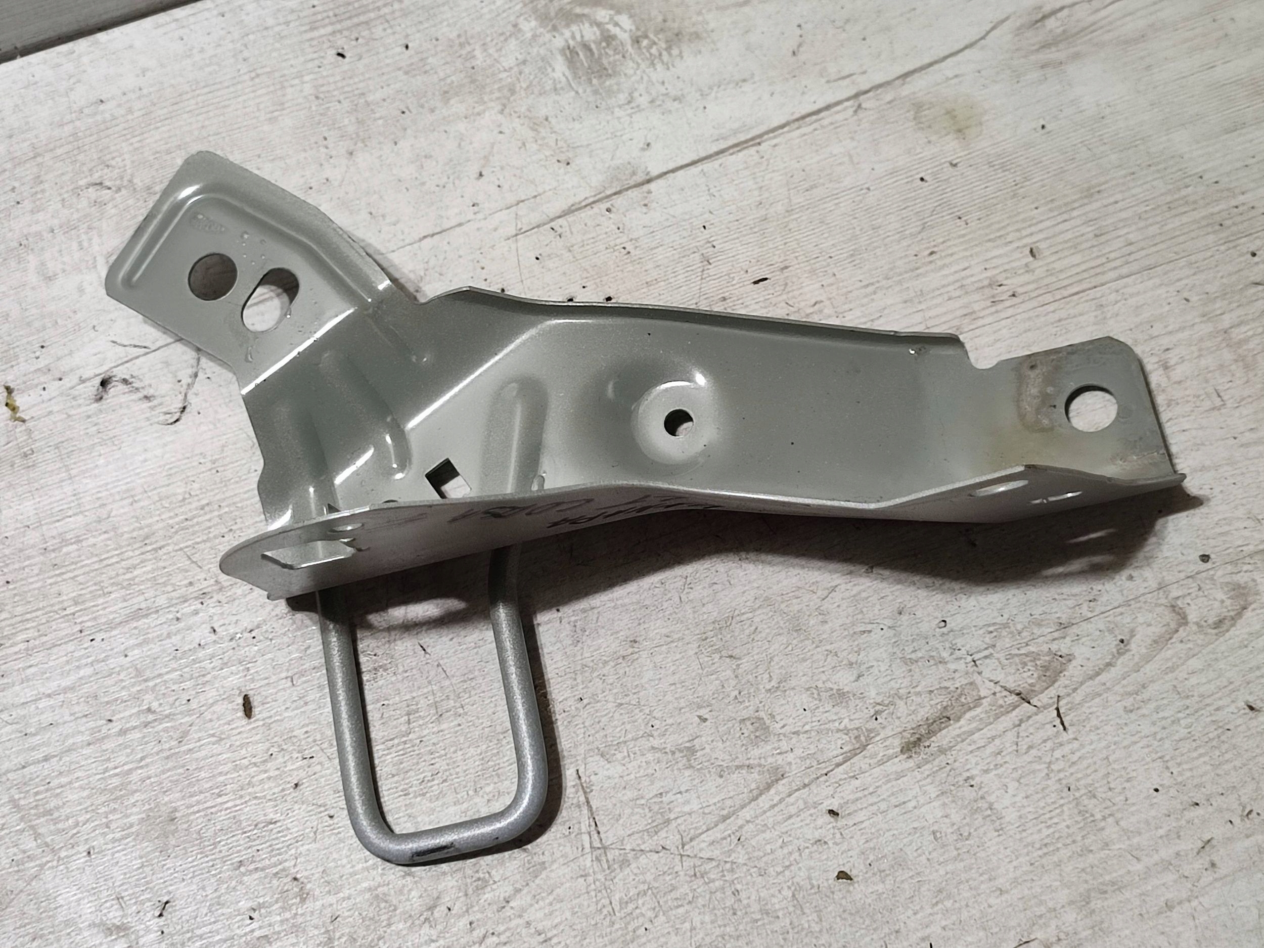 Opel Corsa F 2022 bracket kanapy left rear part