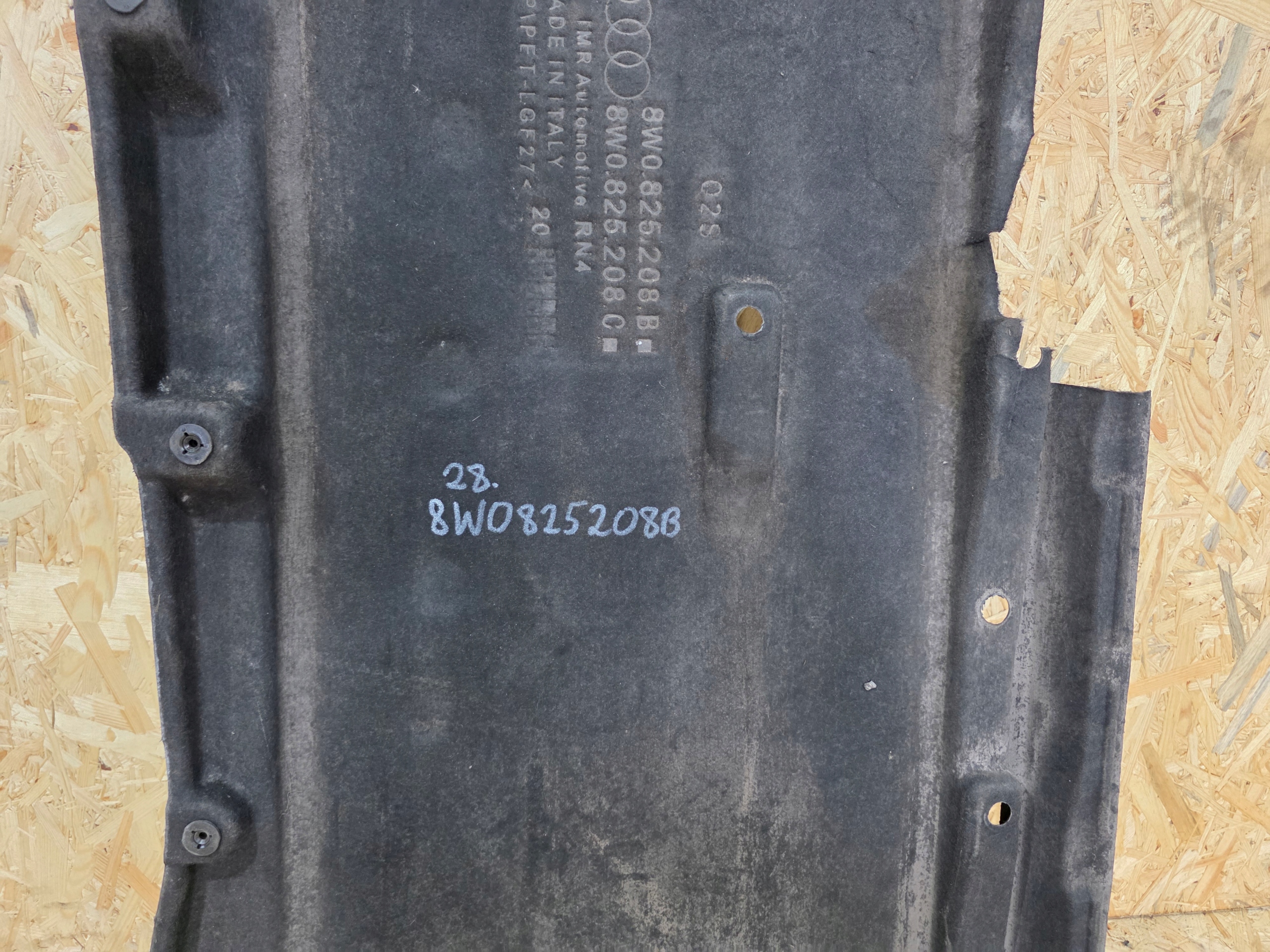 cover chassis right DUZA AUDI A4 B9 A5 8W 8W0825208B original *28*