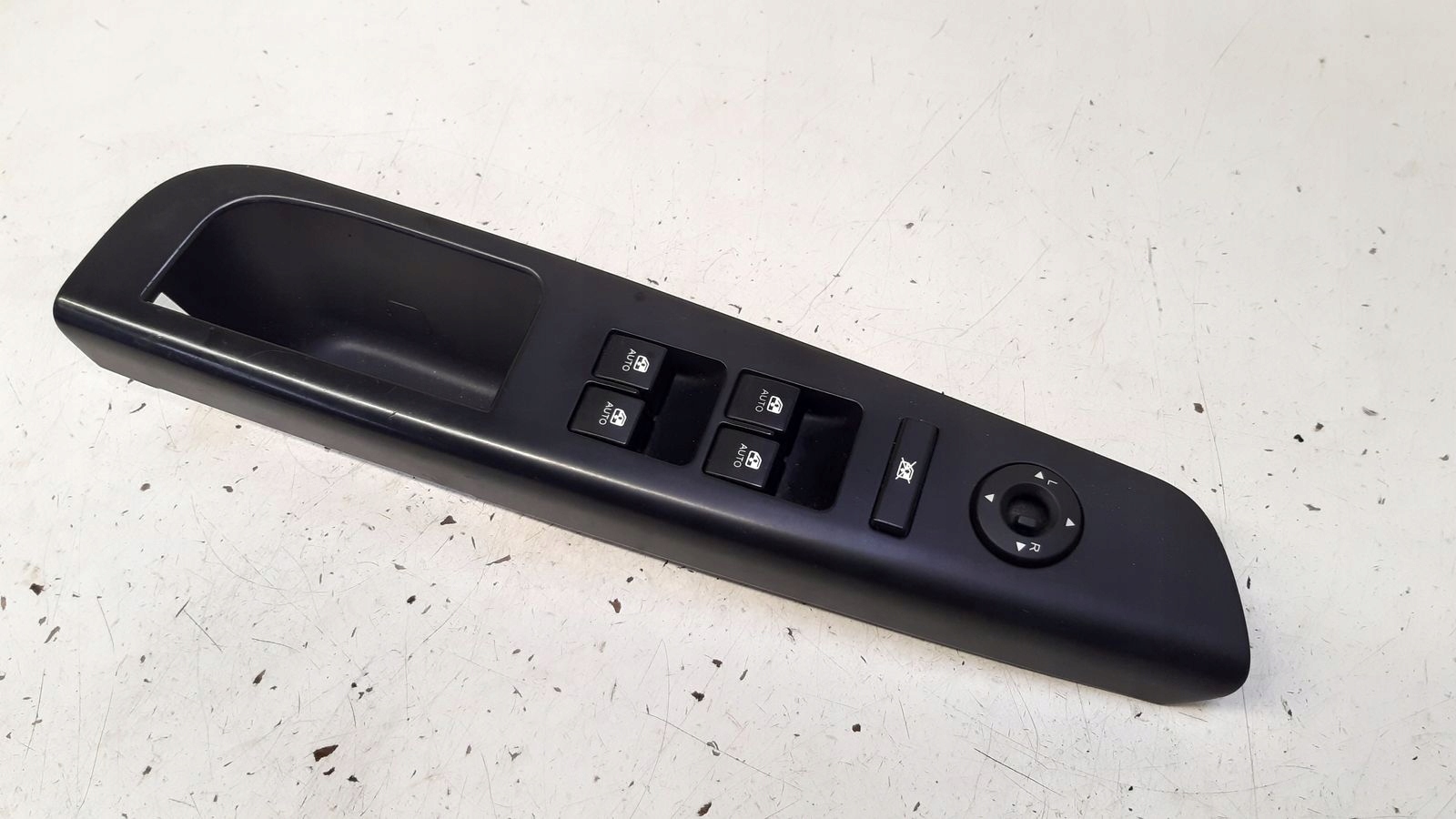 Panel vitre rétroviseur Kia Ceed et 2,0 CRDI HB