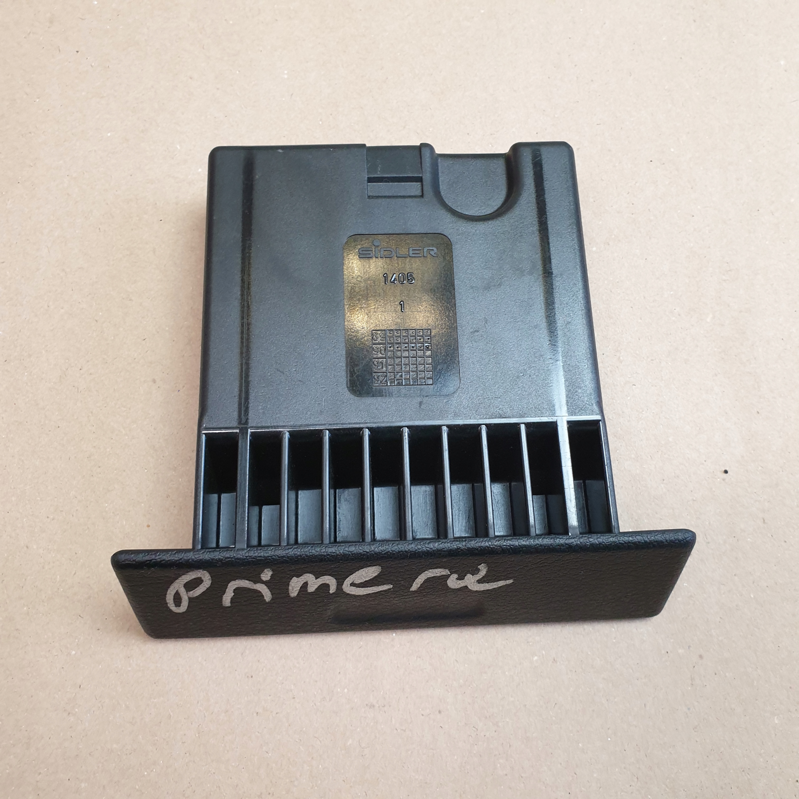passenger compartment plato ashtray NISSAN PRIMERA ORYG. EUROPA
