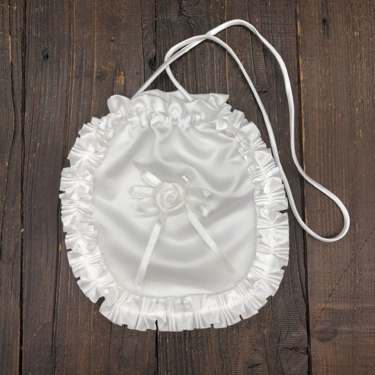 Torebka komunijna z falbanką dla dziewczynki