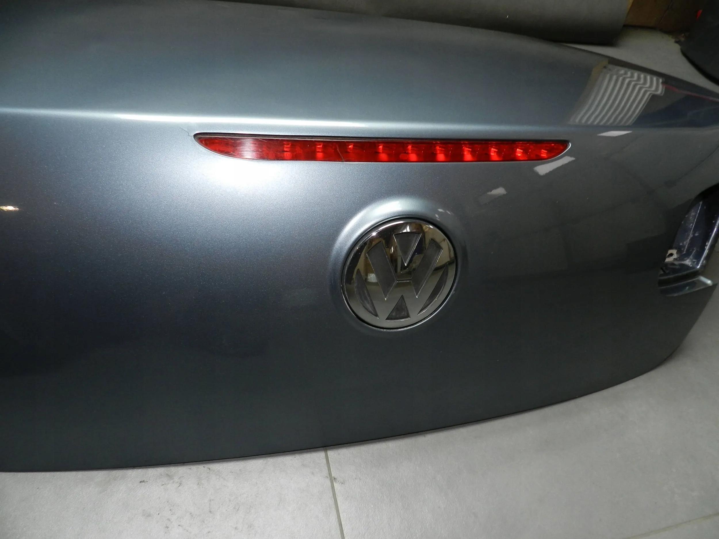 Volkswagen Eos 2012 boot door rear