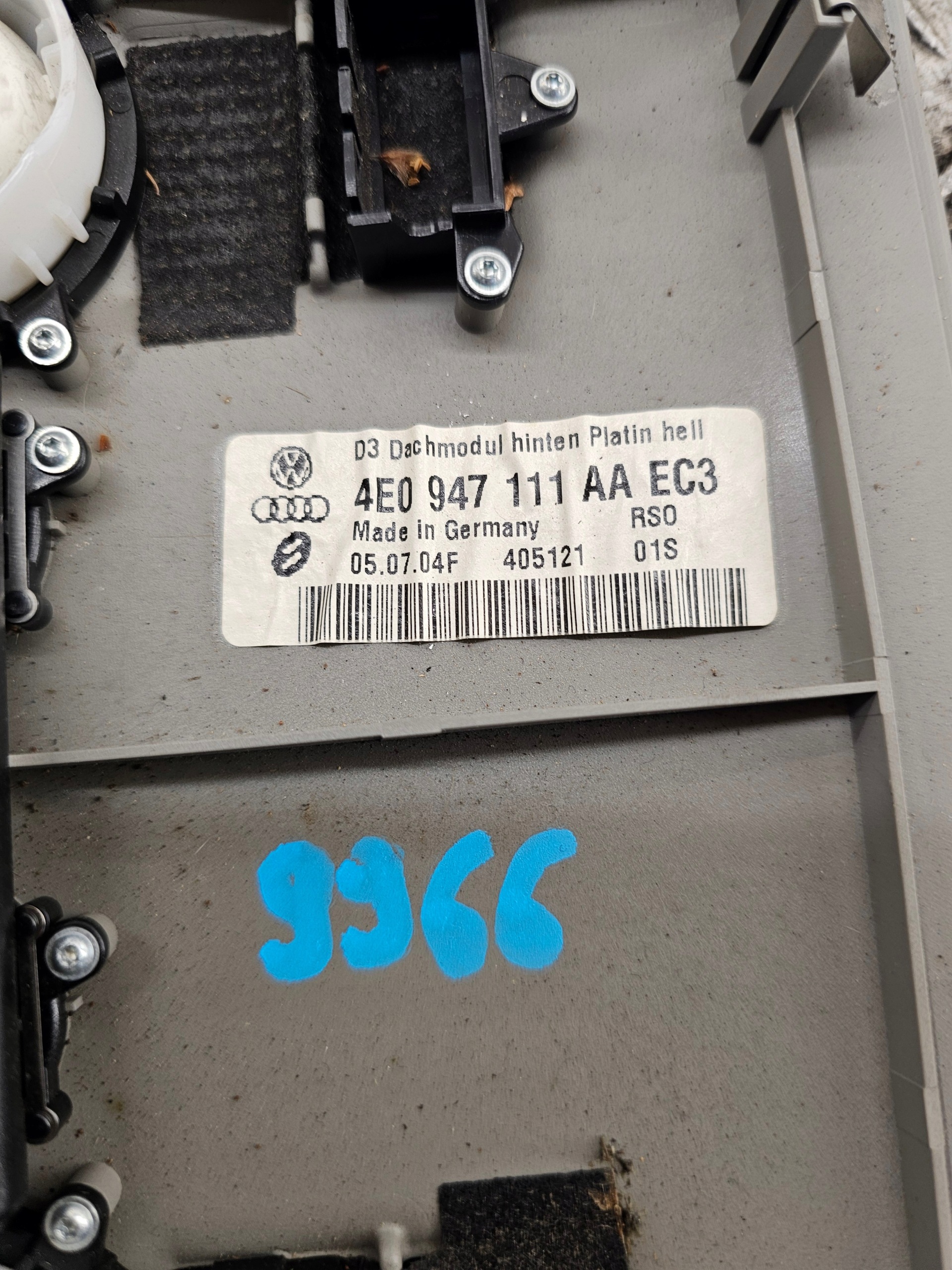 Licht der Beleuchtung Innen- heck 4E0947111AB AUDI A8 D3 LIFT 05-07