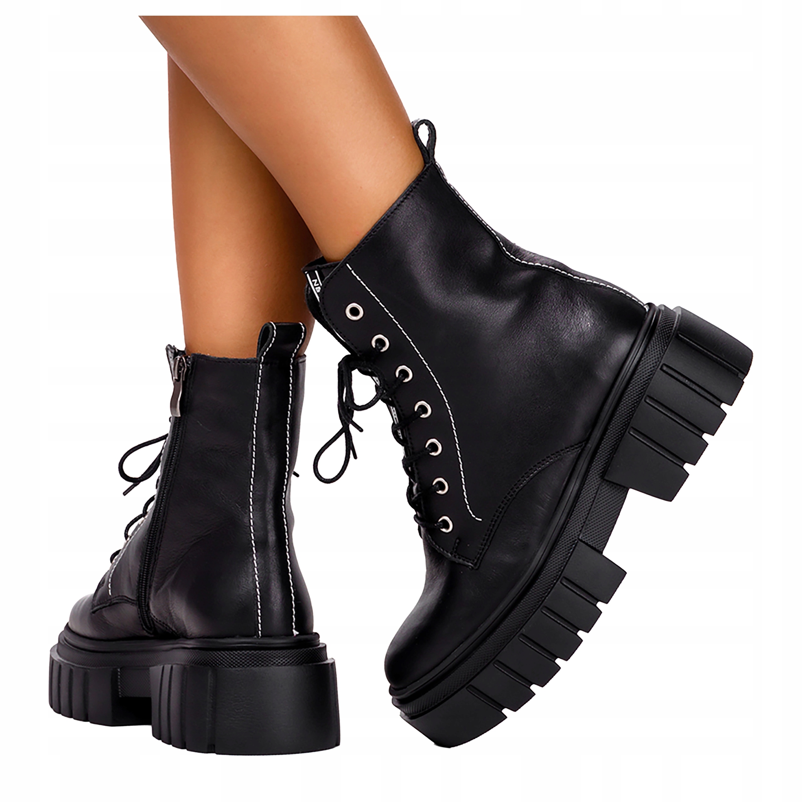 Černé dámské kotníkové boty na platformě Šněrovací kožené trapery Polské vel. 39