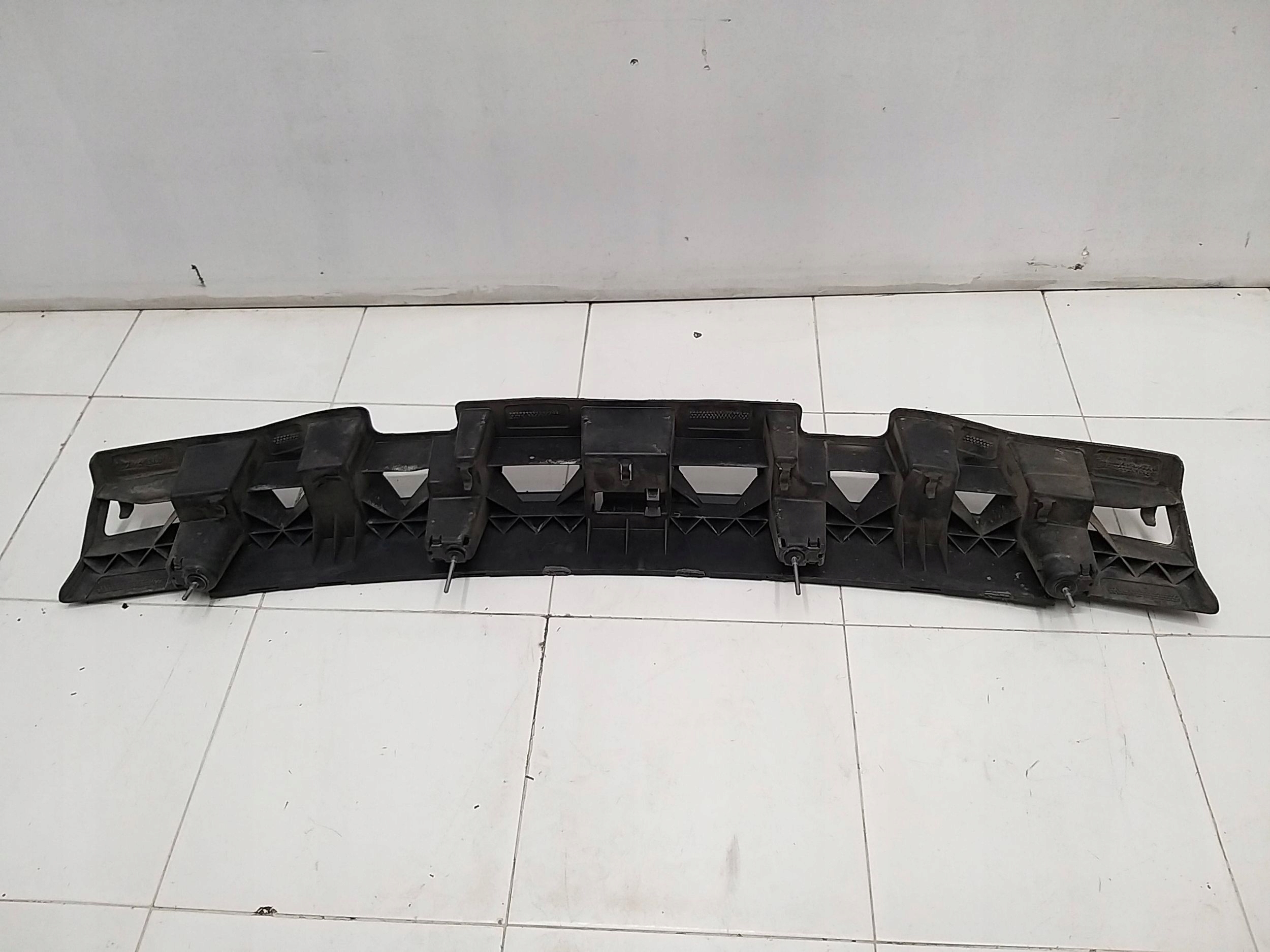 AUDI A1 8X0 10- träger heck der stoßstange 8X0807385