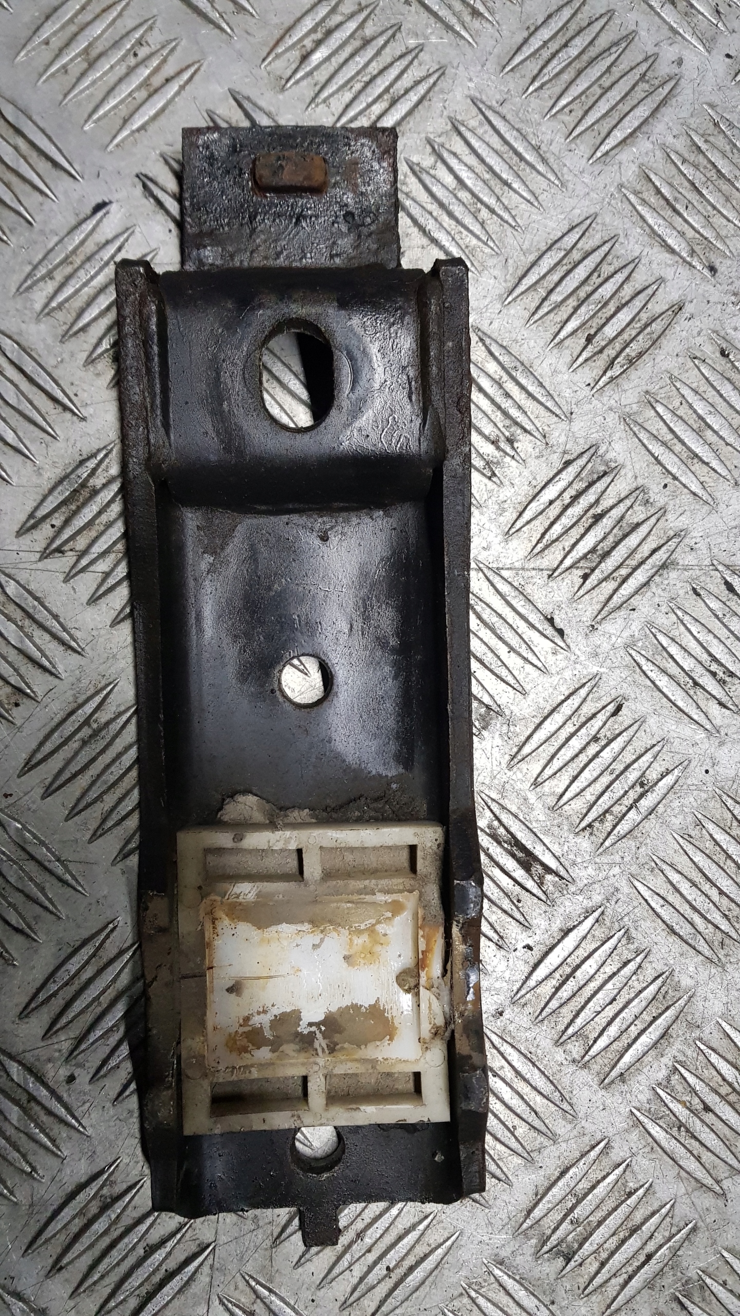 MERCEDES W163 ML Support plaque DRAZKOW SKRETNYCH