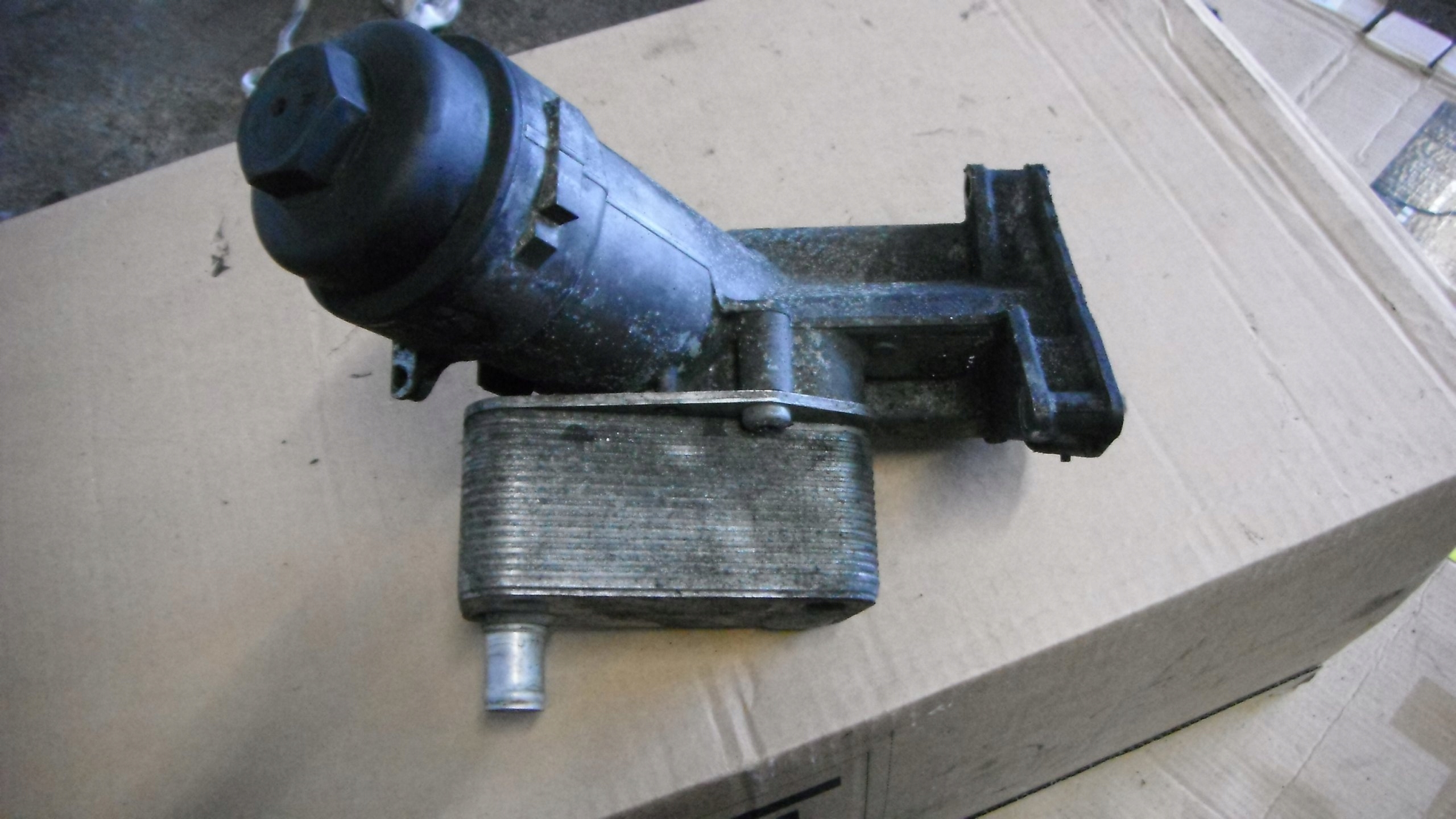 BMW E46 2.0 TD 00-04 PODSTAWA FILTRA CHŁODNICA