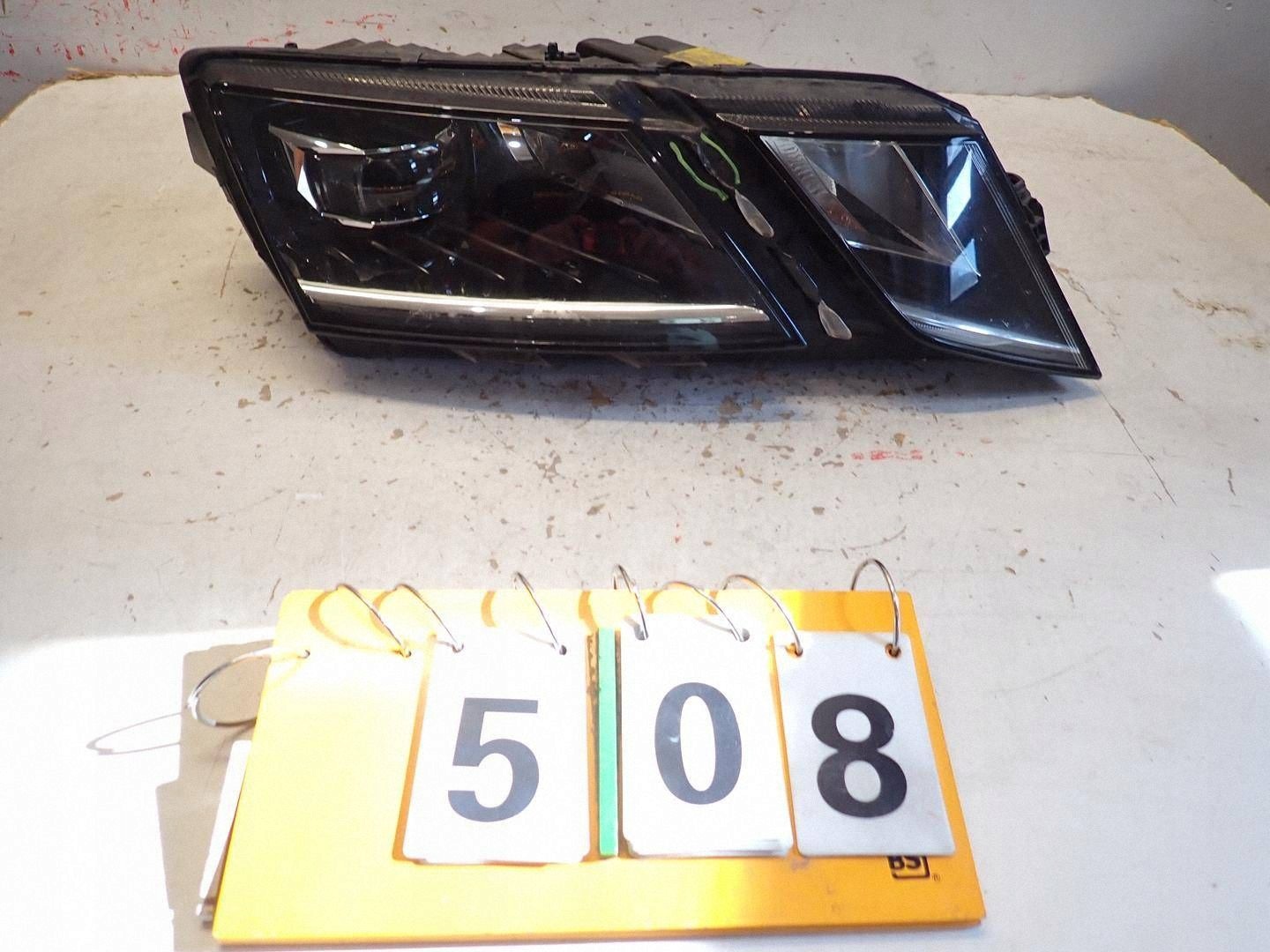 light front front right SKODA OCTAVIA III LIFT 2016- 5E1941016D