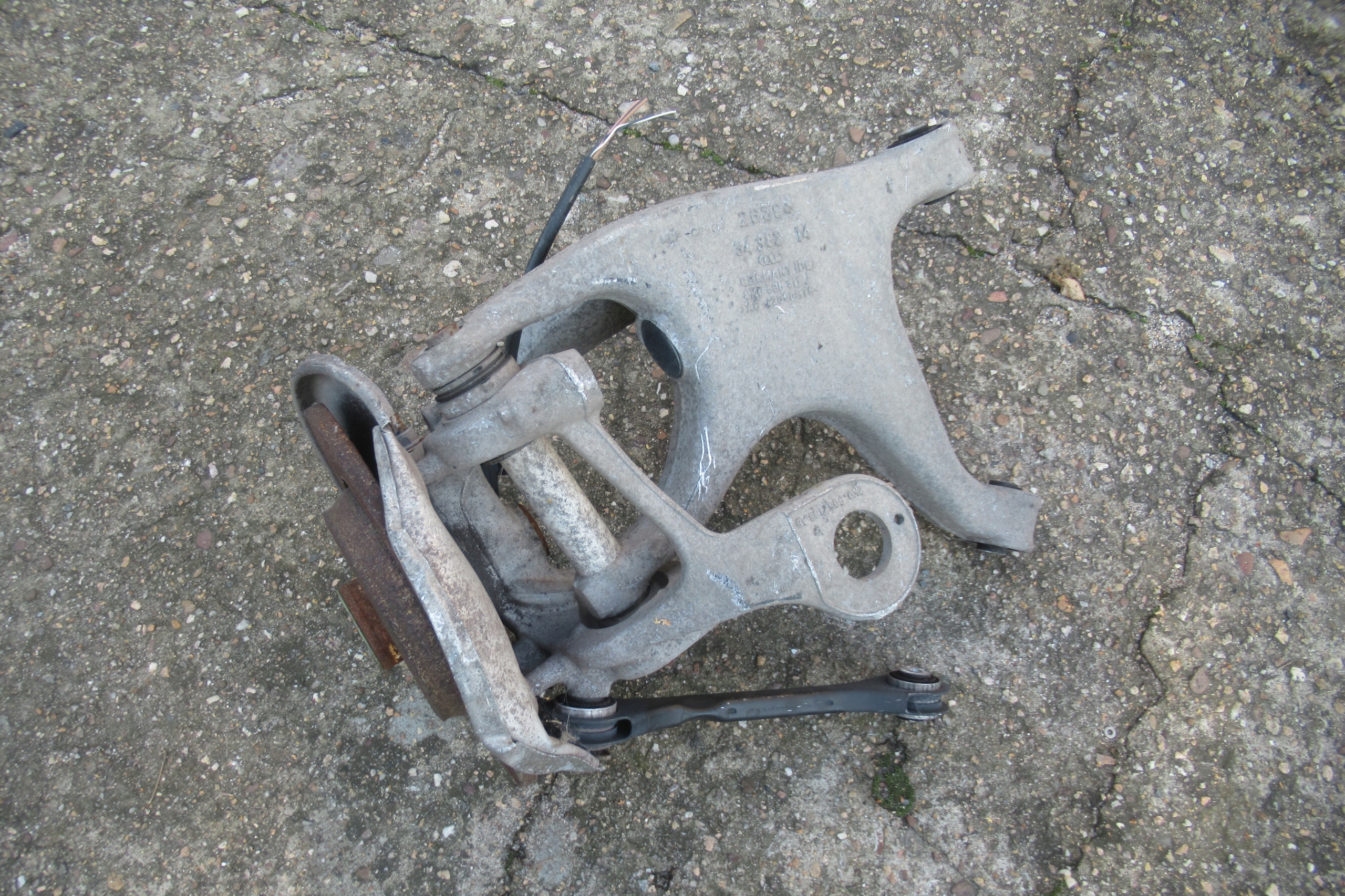 AUDI A4 B8 swing arm left rear part 8K0505311J