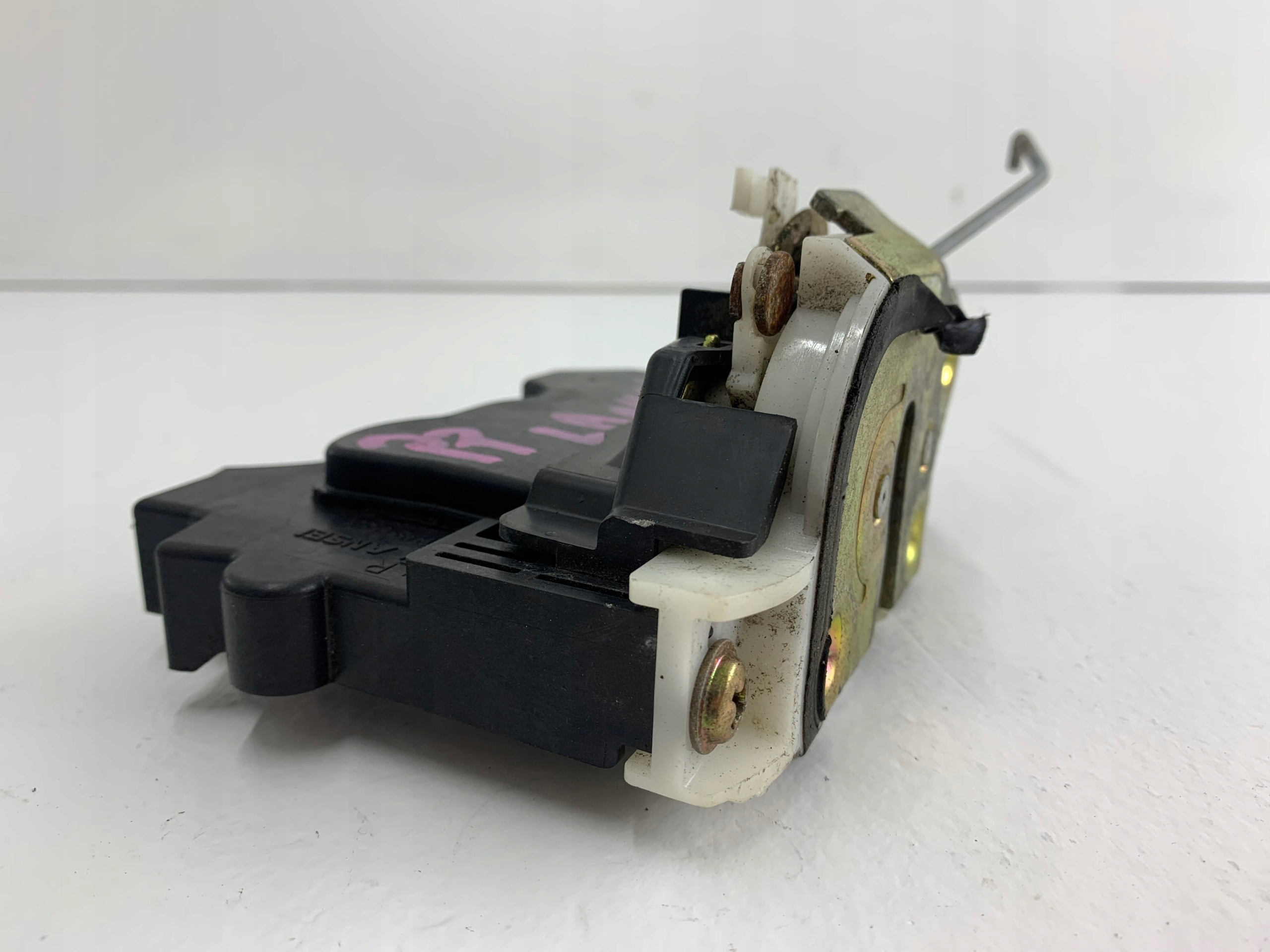 MITSUBISHI LANCER VII lock door right front
