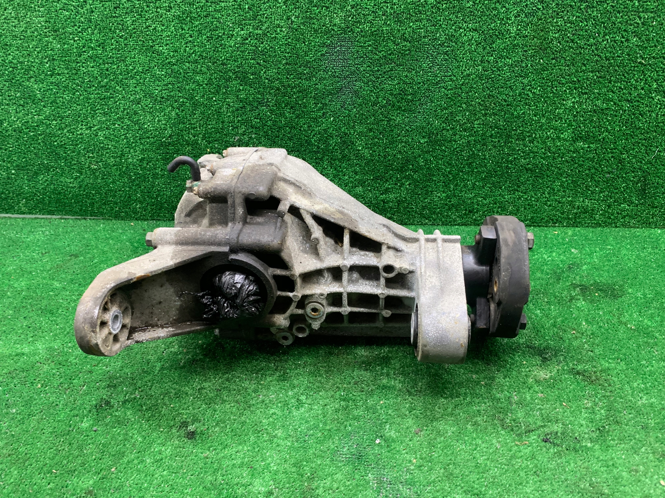 MERCEDES R-KLASA W164 W251 4MATIC DYFER MOST TYŁ TYLNY 4460-310-032