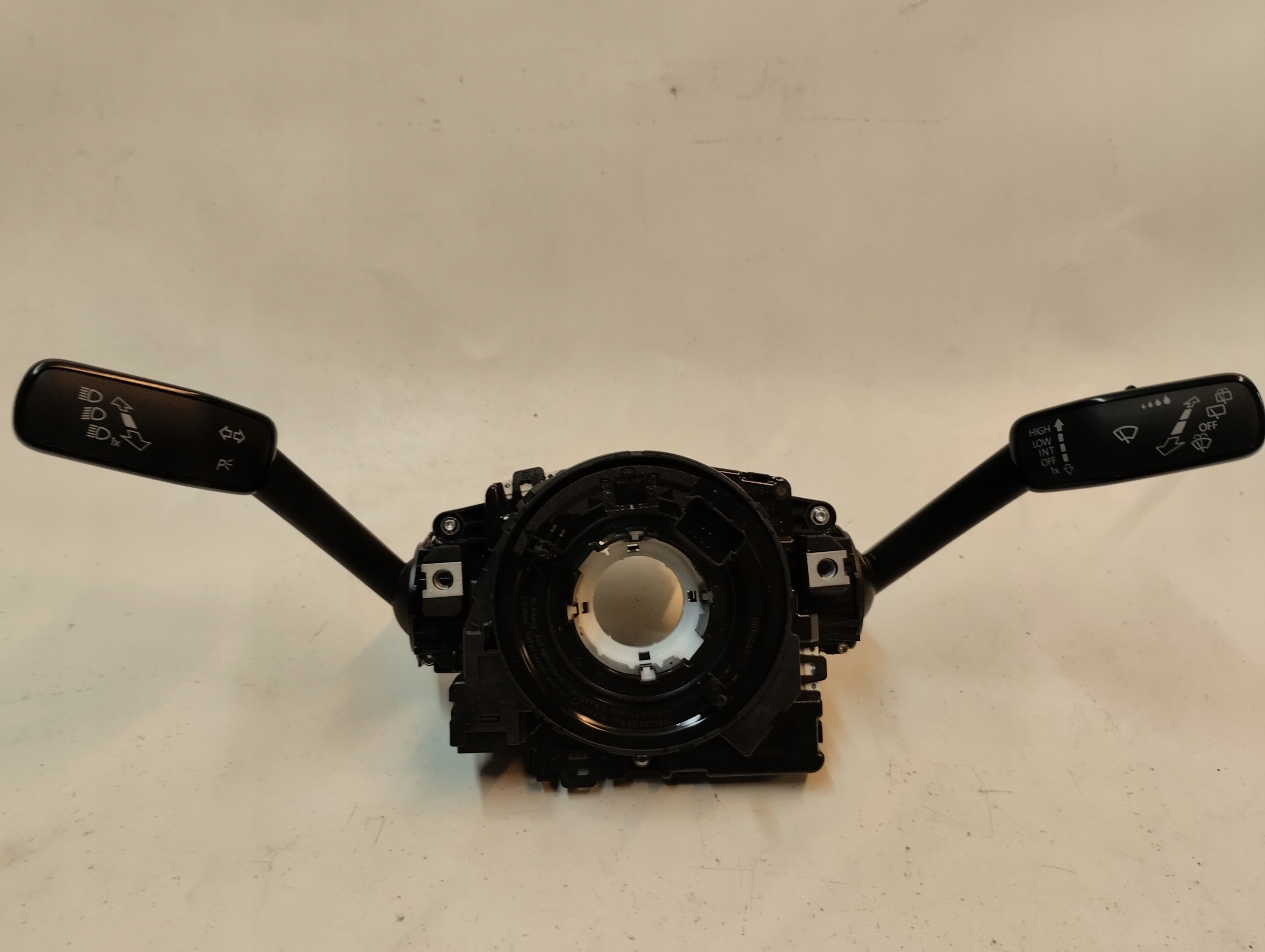 VW GOLF VIII 8 steering wheel levers and controls control ring