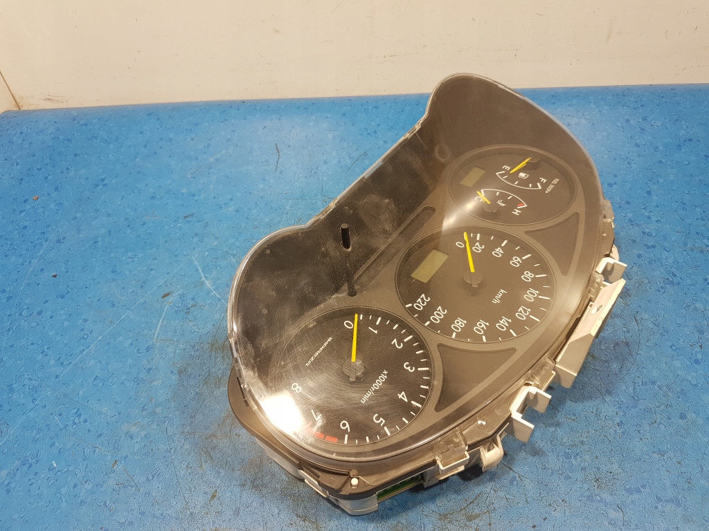 85012FE350 спидометр IMPREZA GD II 2,0 GX Бензин 02