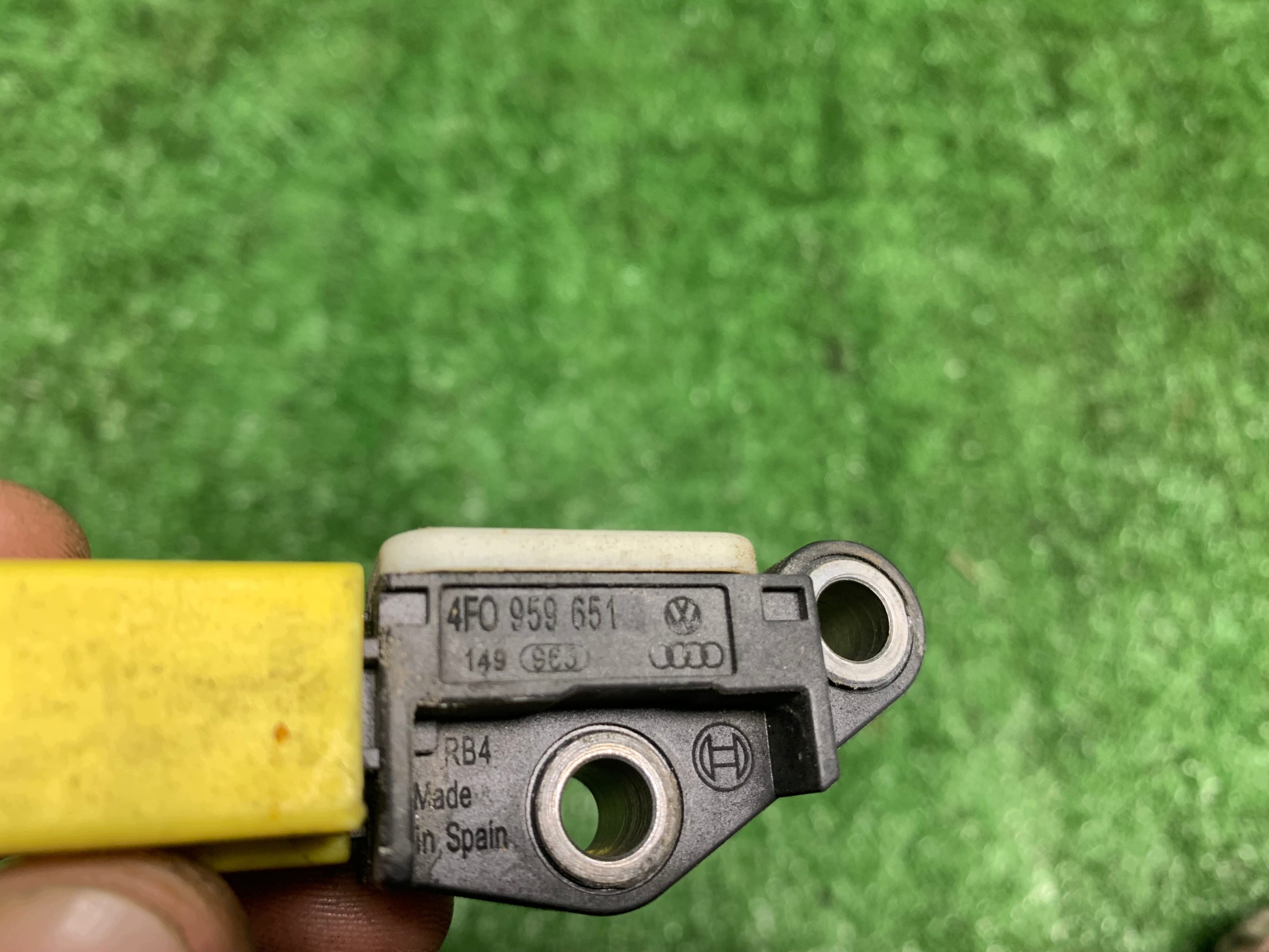 impact sensor AUDI A6 C6 LIFT 4F0959651