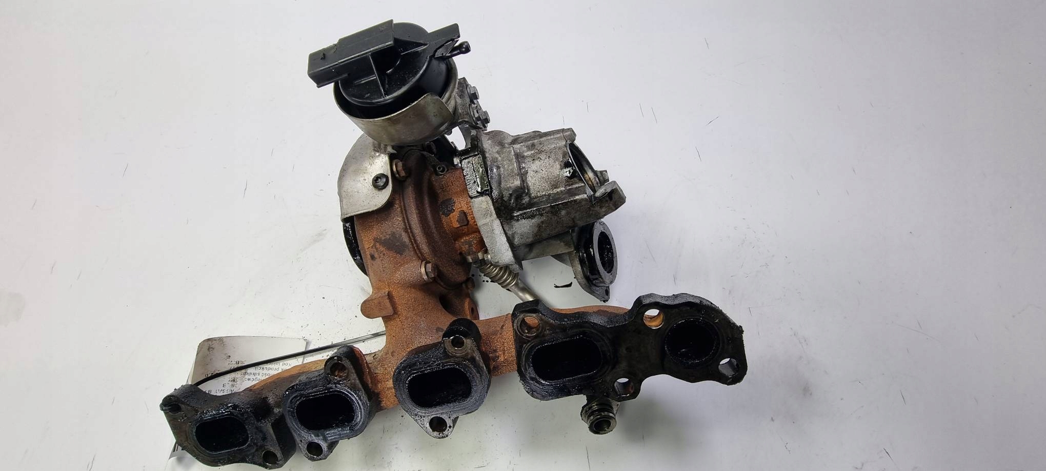 turbo 04L253010T VOLKSWAGEN PASSAT B8