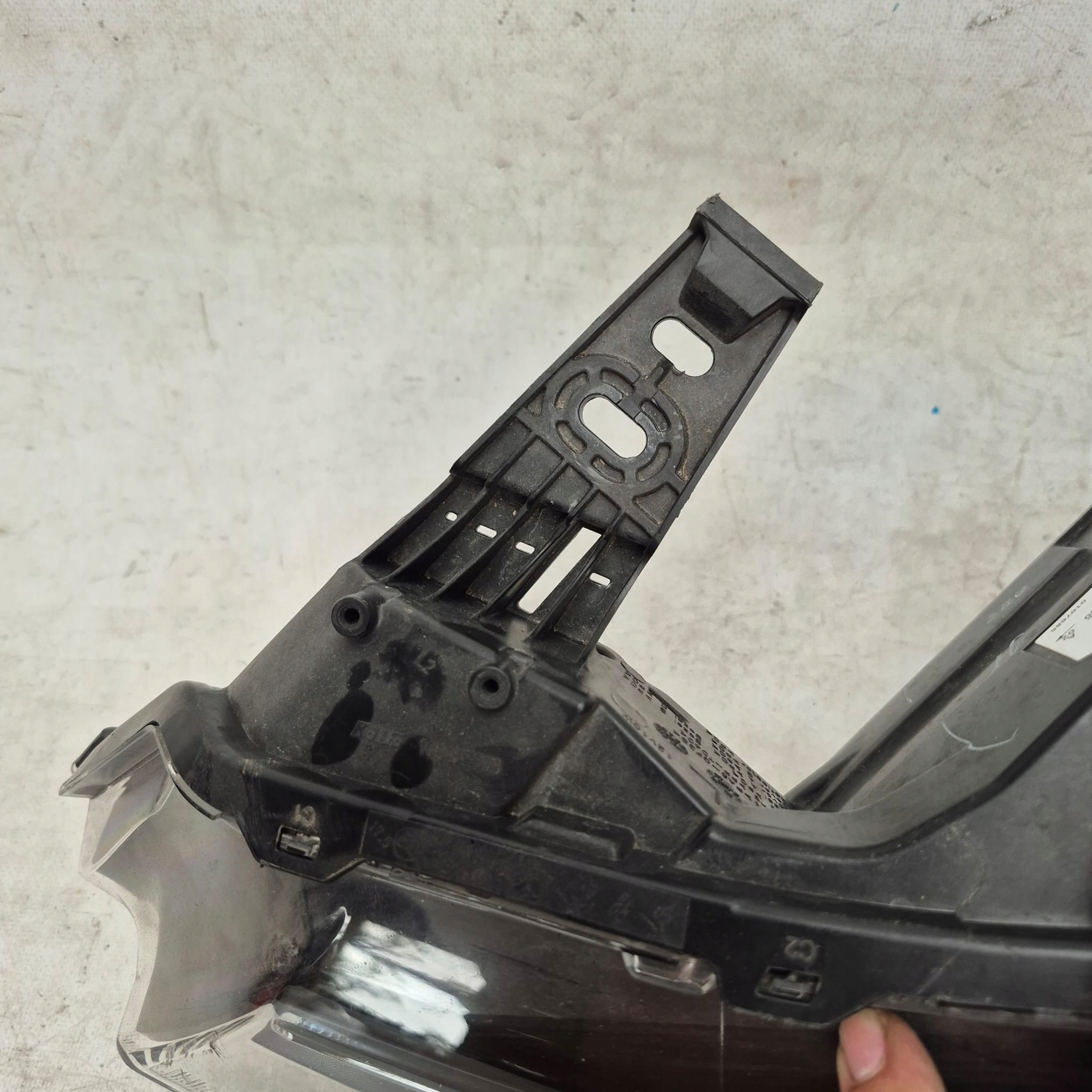 RENAULT ZOE LIFT 19- light left front front FULL LED 260609388R
