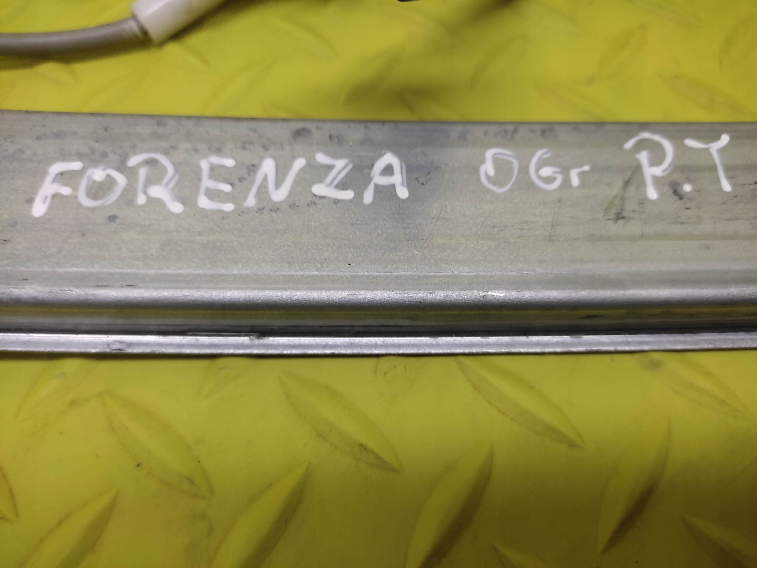 SUZUKI FORENZA window regulator right rear part 96475132