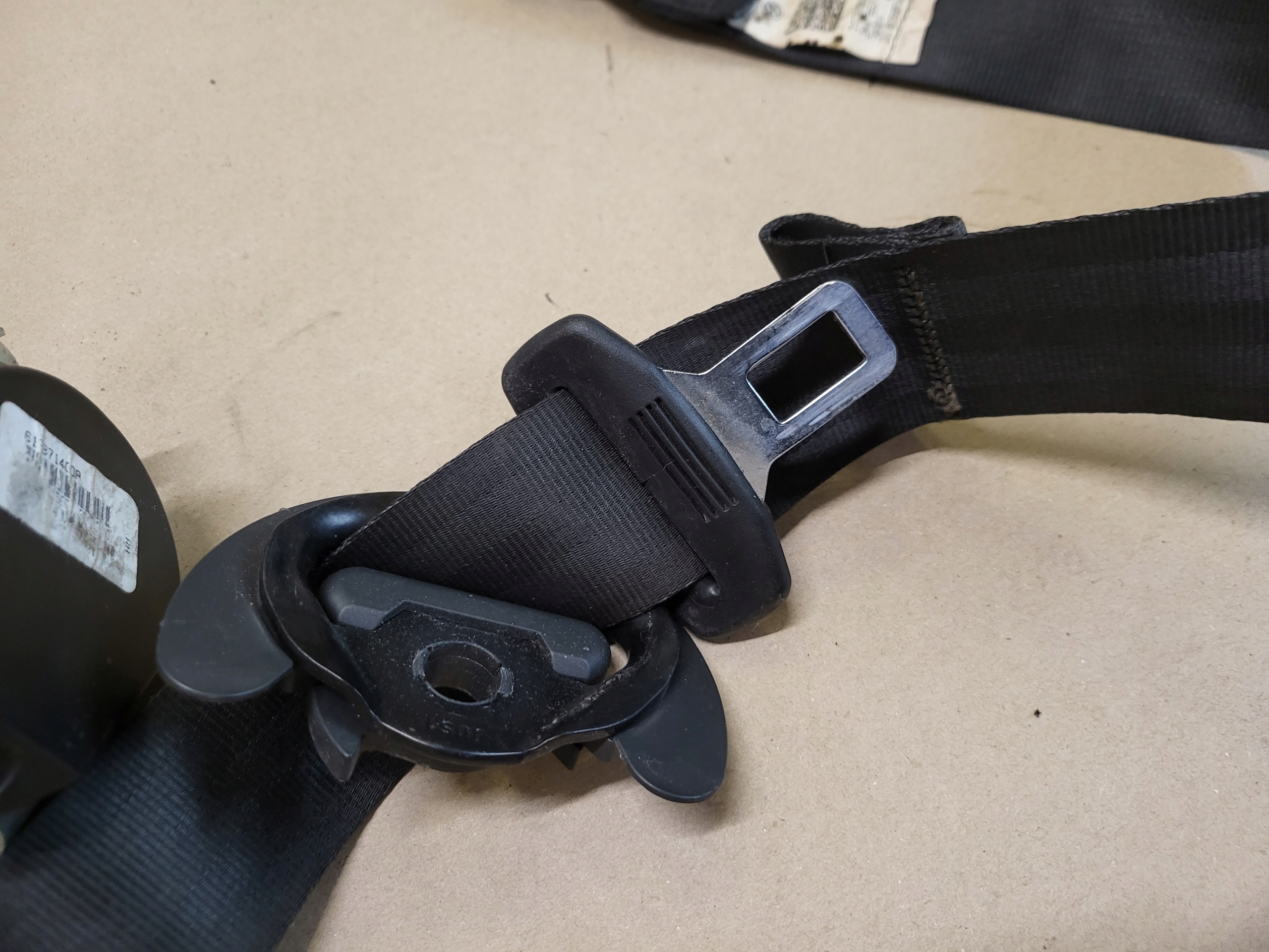 tension belt safety right front front VW GOLF V VI JETTA III 1K 5K OE