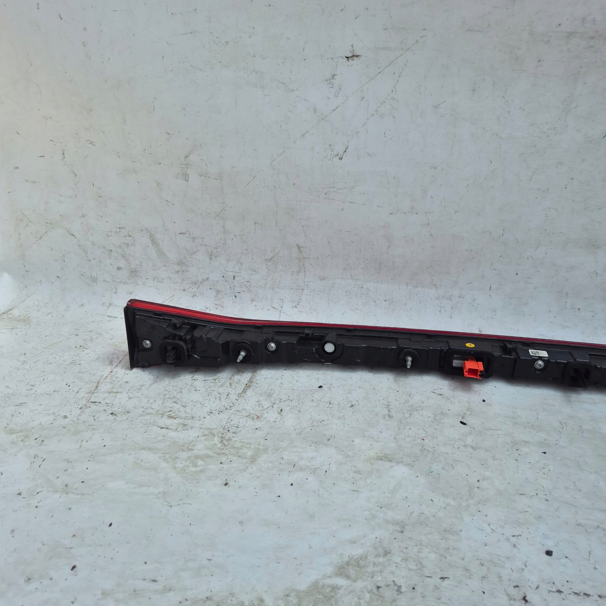 SEAT CUPRA BORN 22- cap light moulding rear part rear