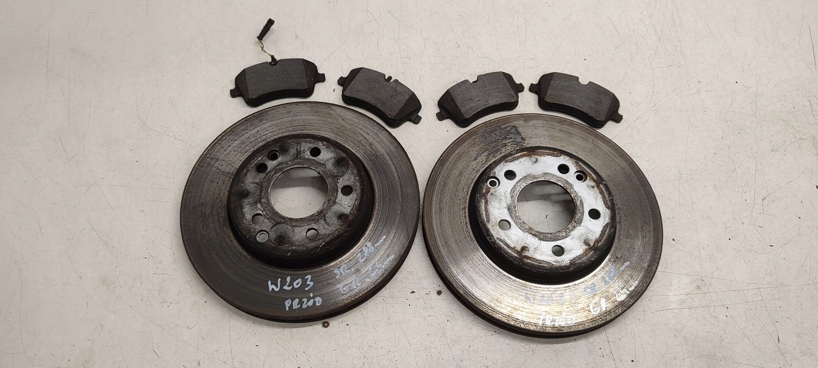 discs brake plates front Mercedes W203 1,8 compressor;