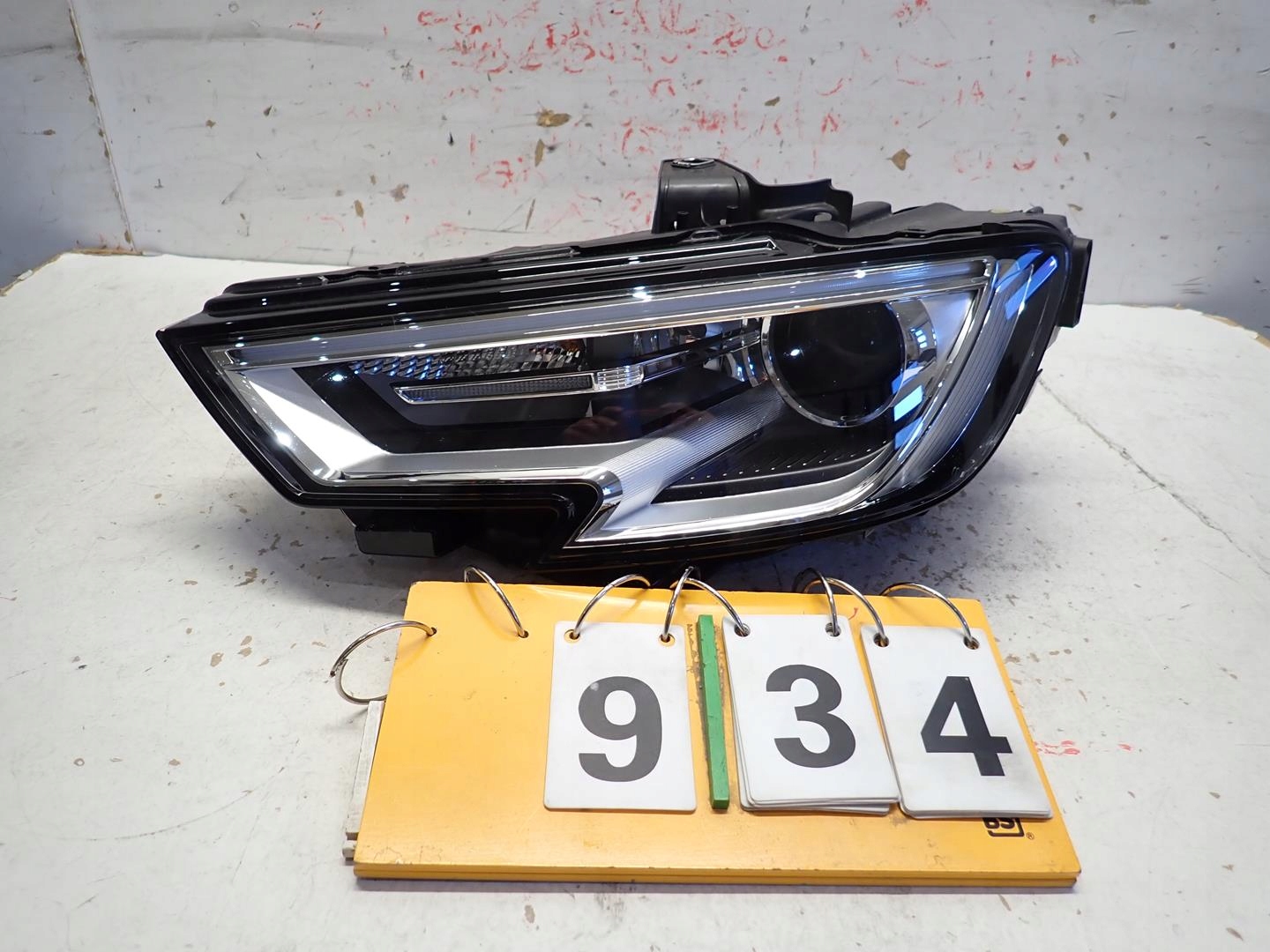 light front front left AUDI A3 LIFT 2016- BI-XENON 8V0941005E