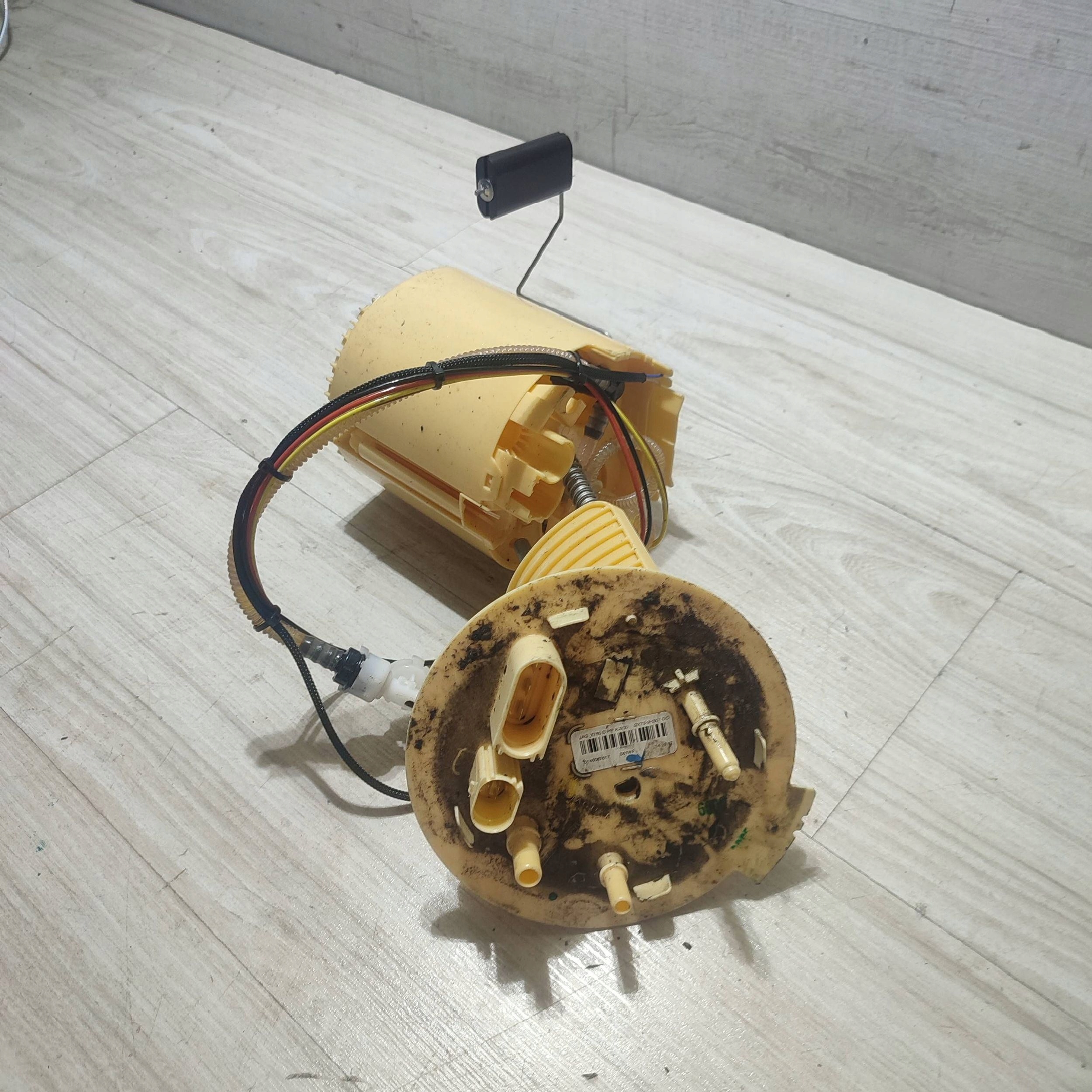 feed pump Jaguar F-Pace GX739H307DC