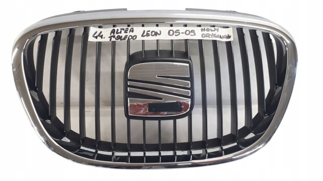 seat ALTEA 2005-2009 решетка радиатора перед