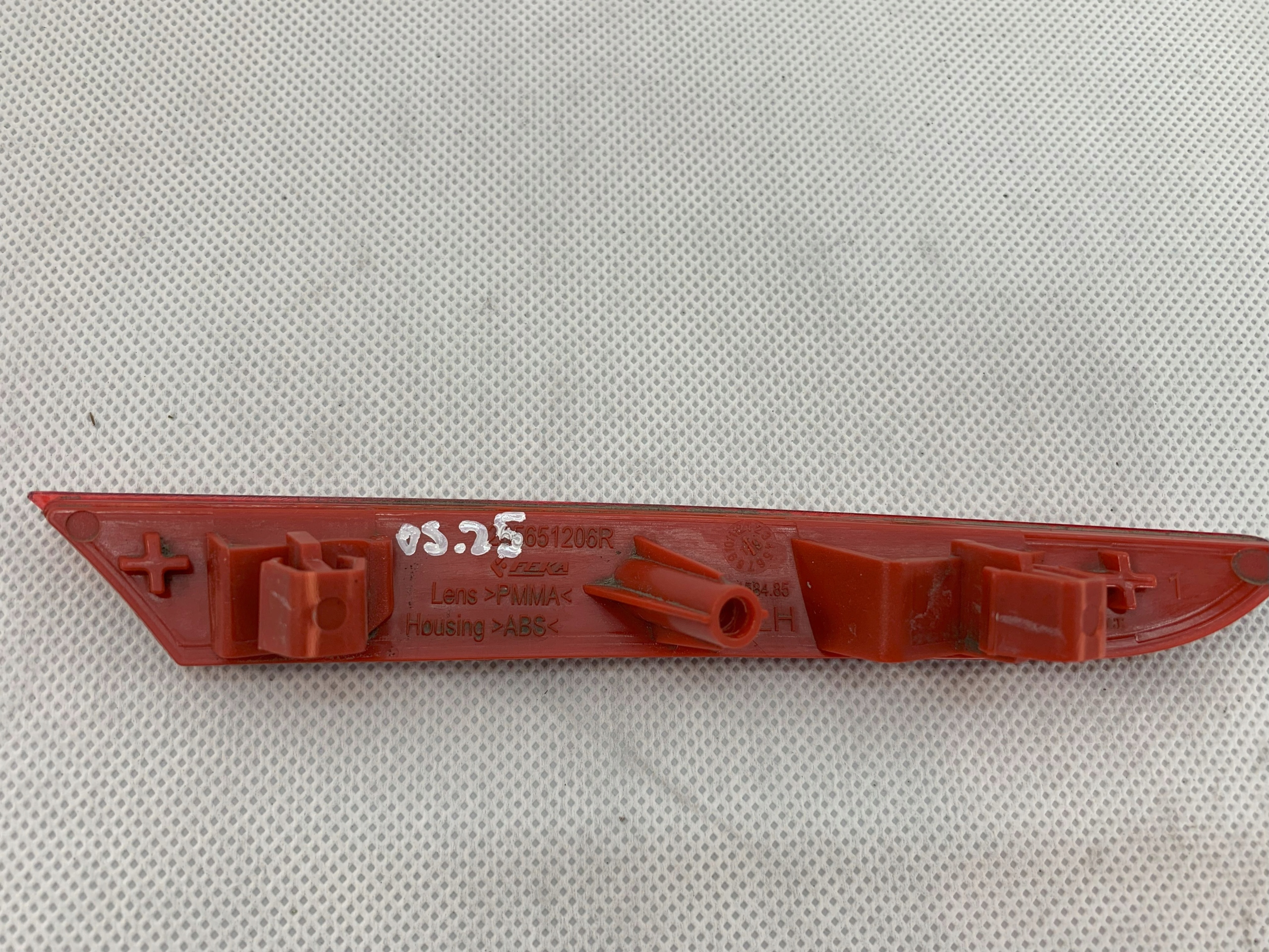 Odblask left bumper rear Renault Clio 5 V 19r 265651206R 05.25