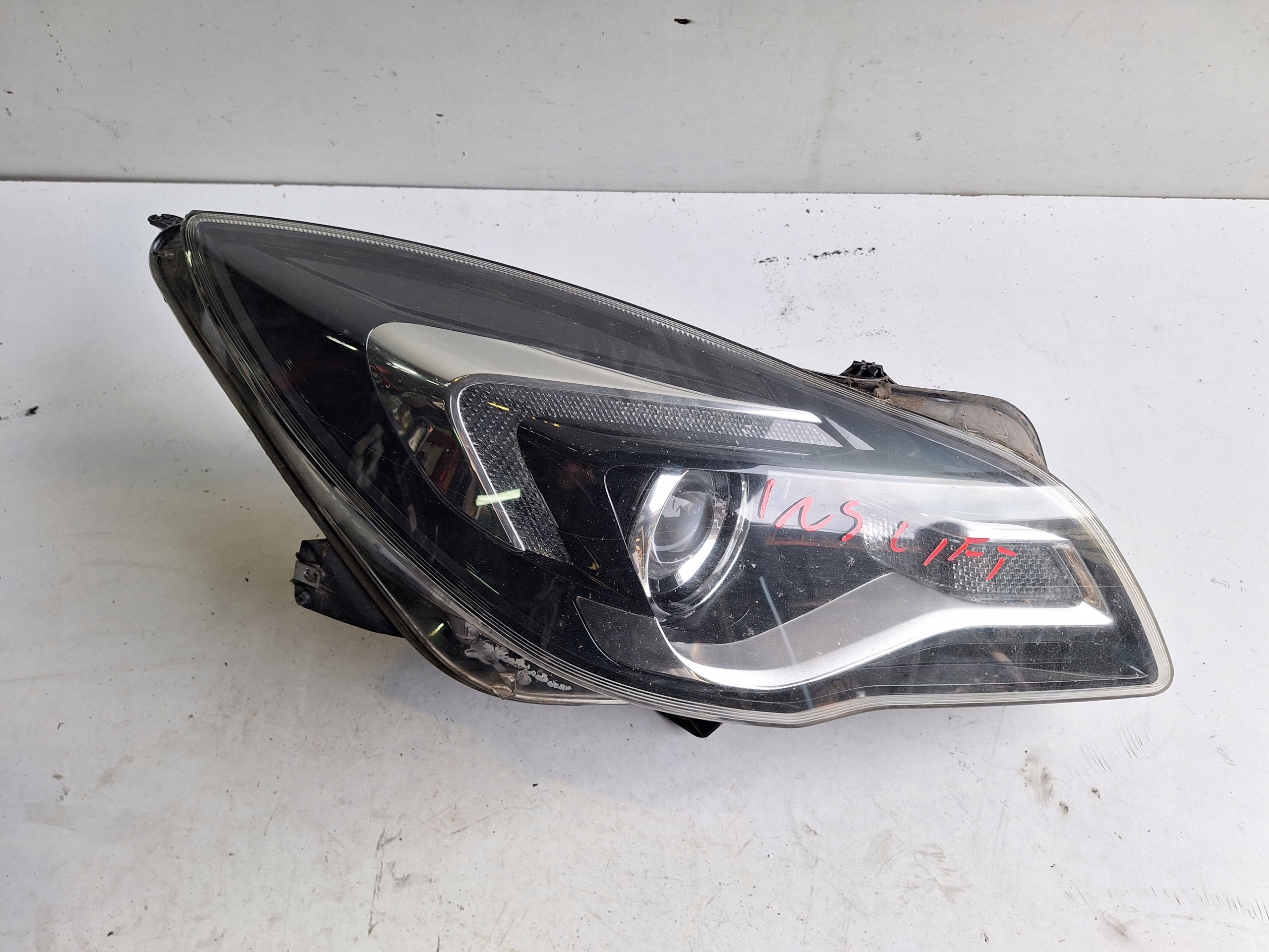 OPEL INSIGNIA A LIFT 13-17 light right + LED UK