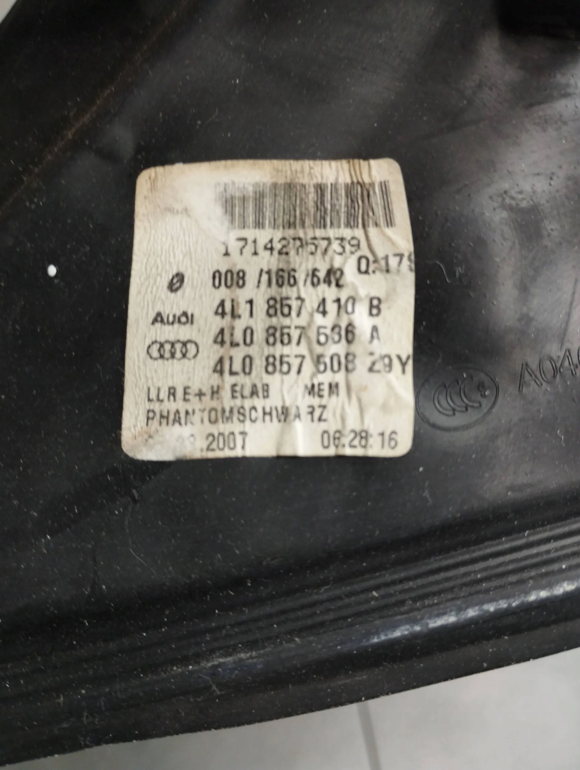 Audi Q7 4L LUSTERKO PRAWE 13+2 PINY LZ9Y Strona zabudowy prawa