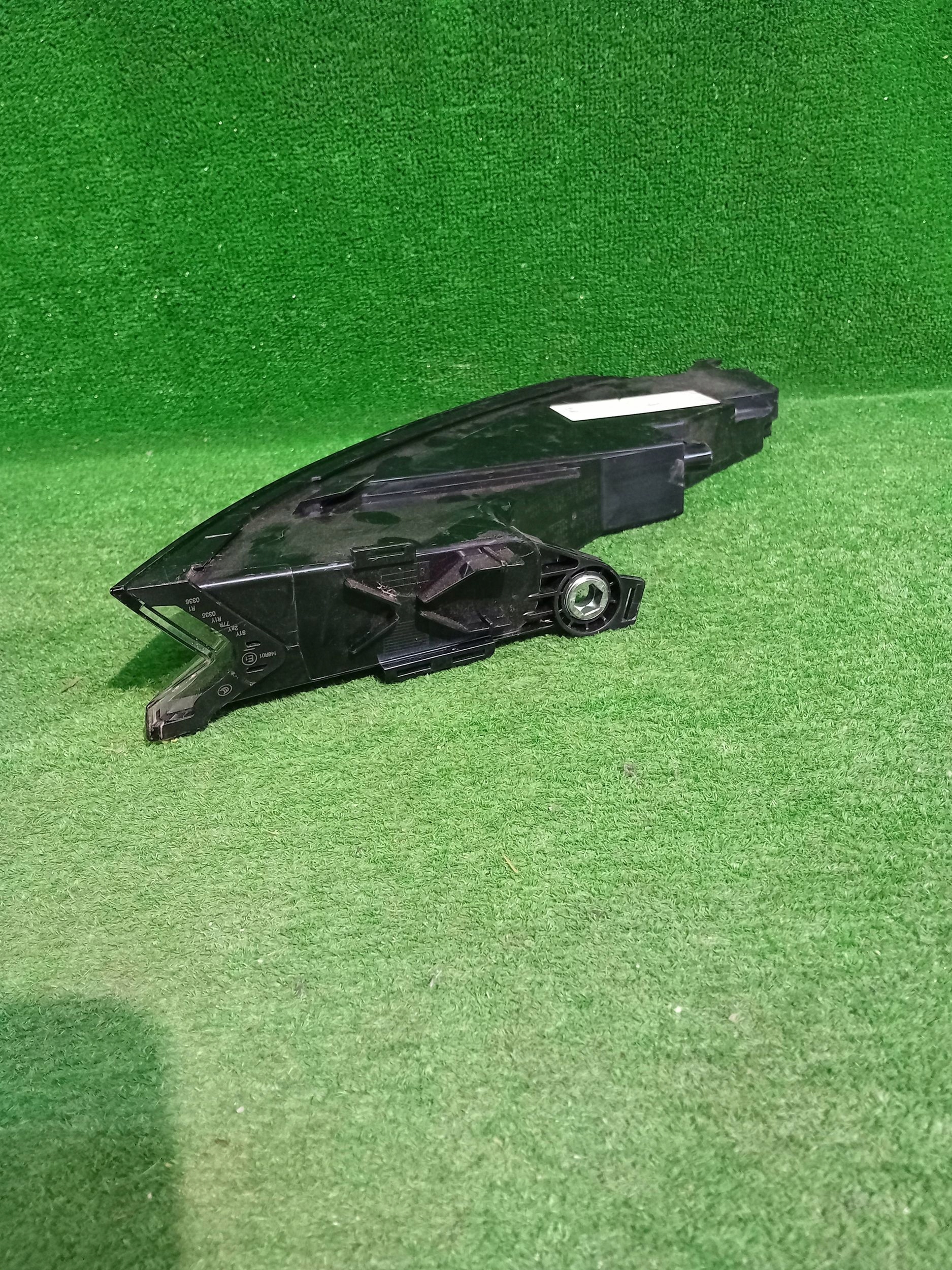 light rear part rear right PORSCHE TAYCAN 9JA945096A NR.81